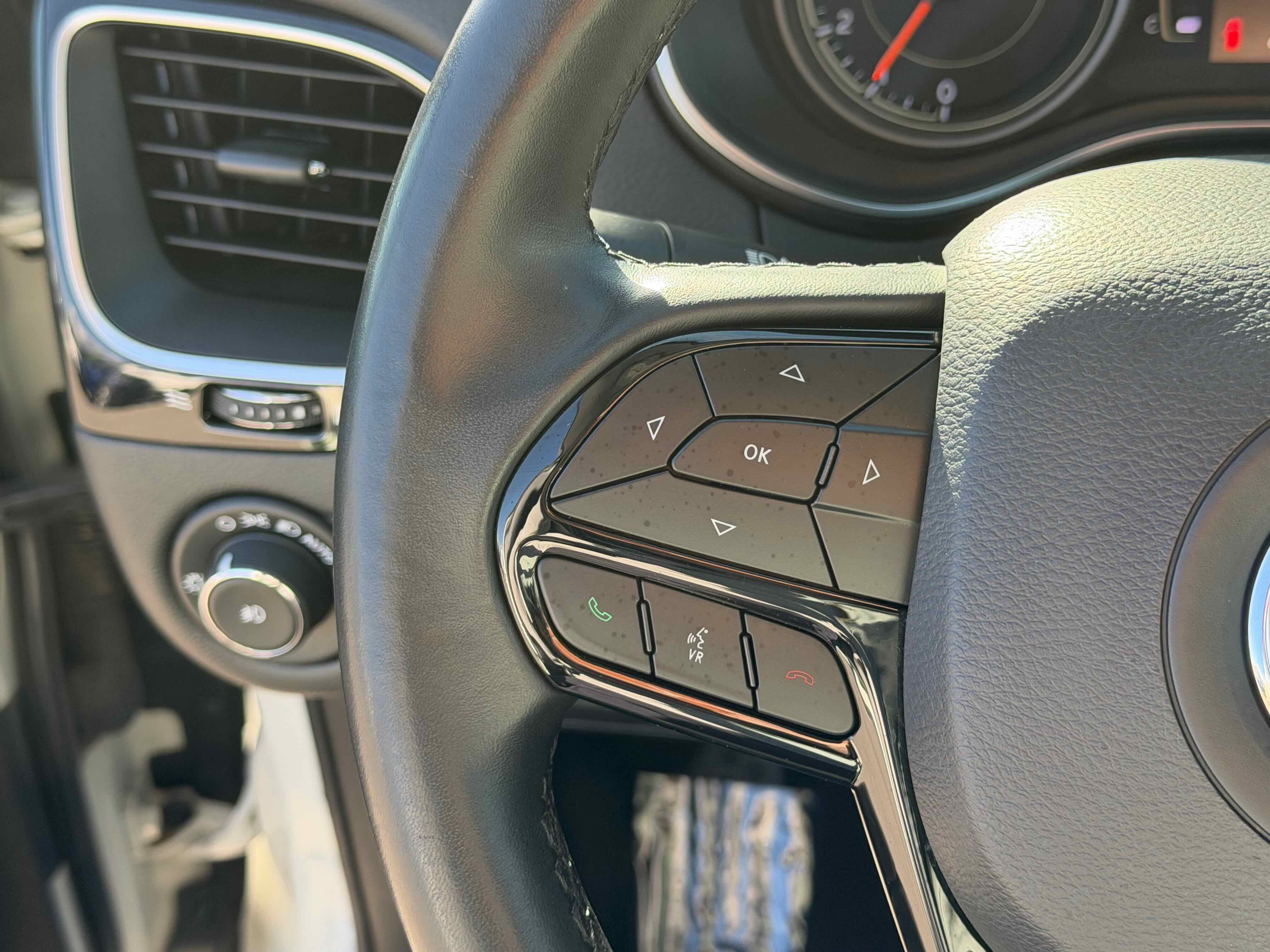 2019 Jeep Cherokee Altitude