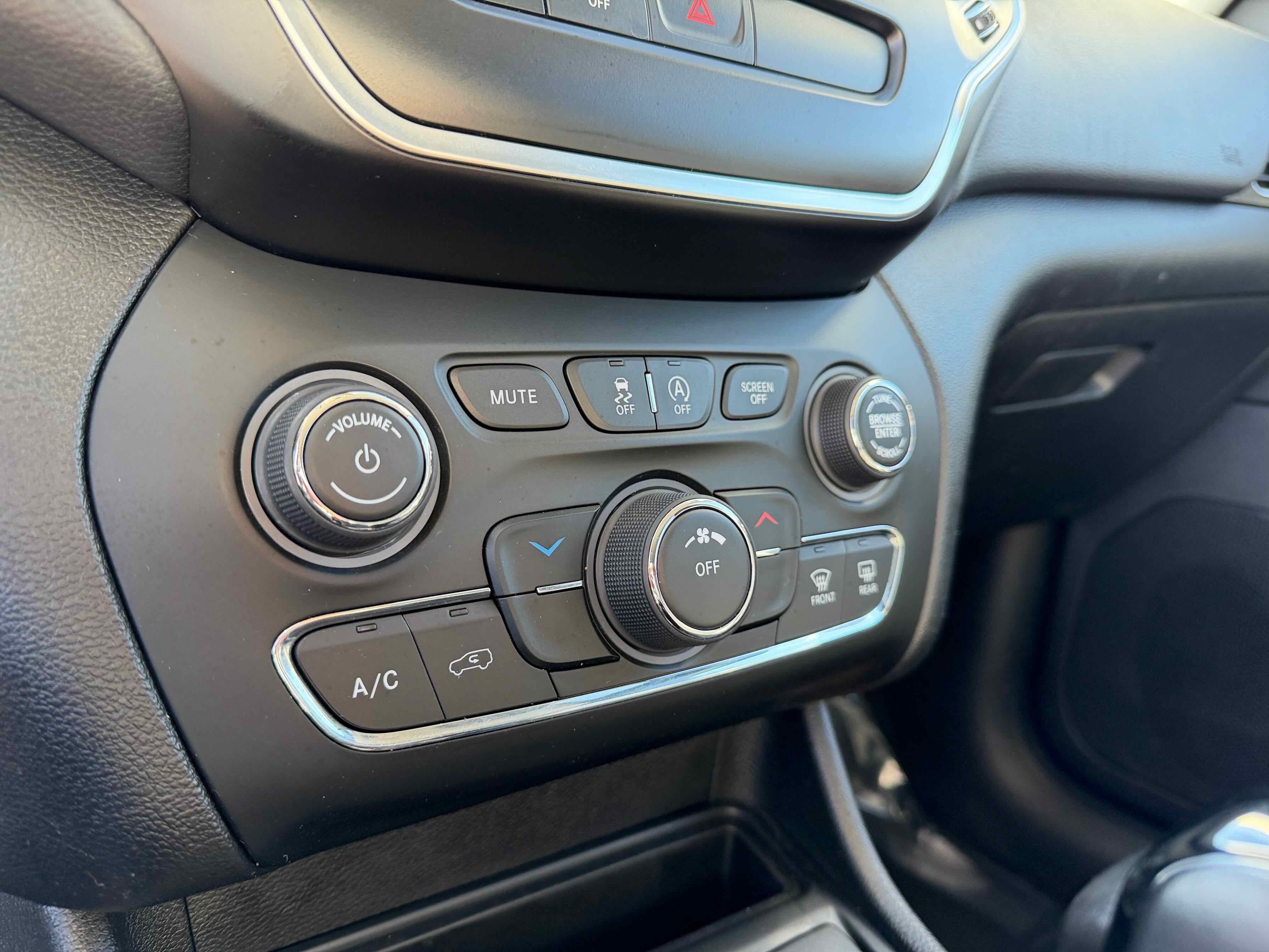 2019 Jeep Cherokee Altitude