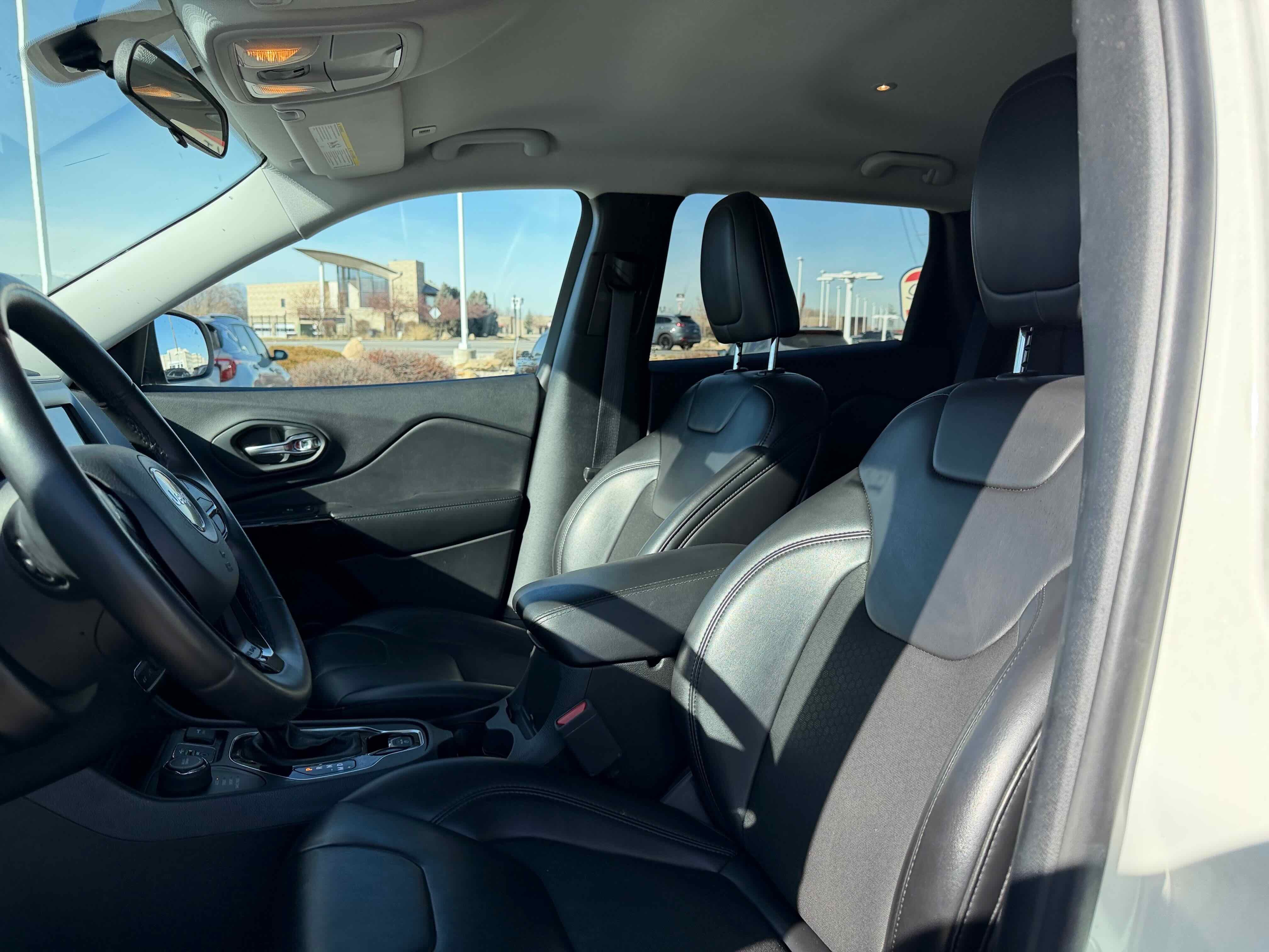 2019 Jeep Cherokee Altitude