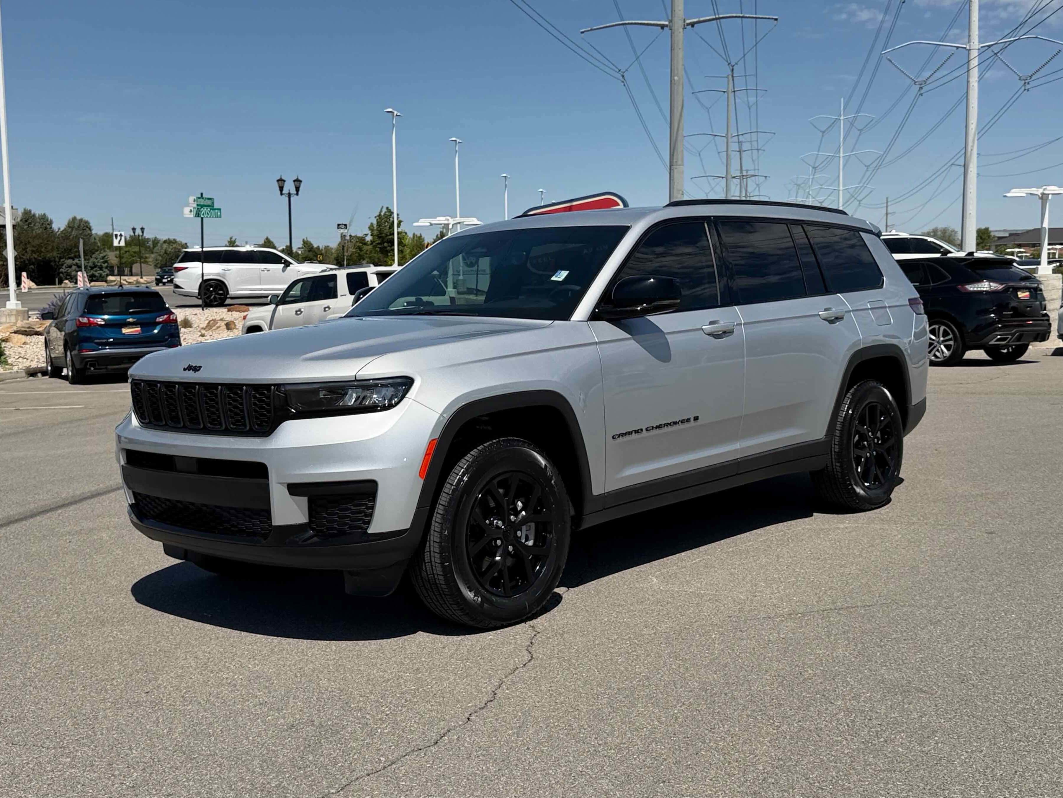 2025 Jeep Grand Cherokee L Altitude X 4x4's photo