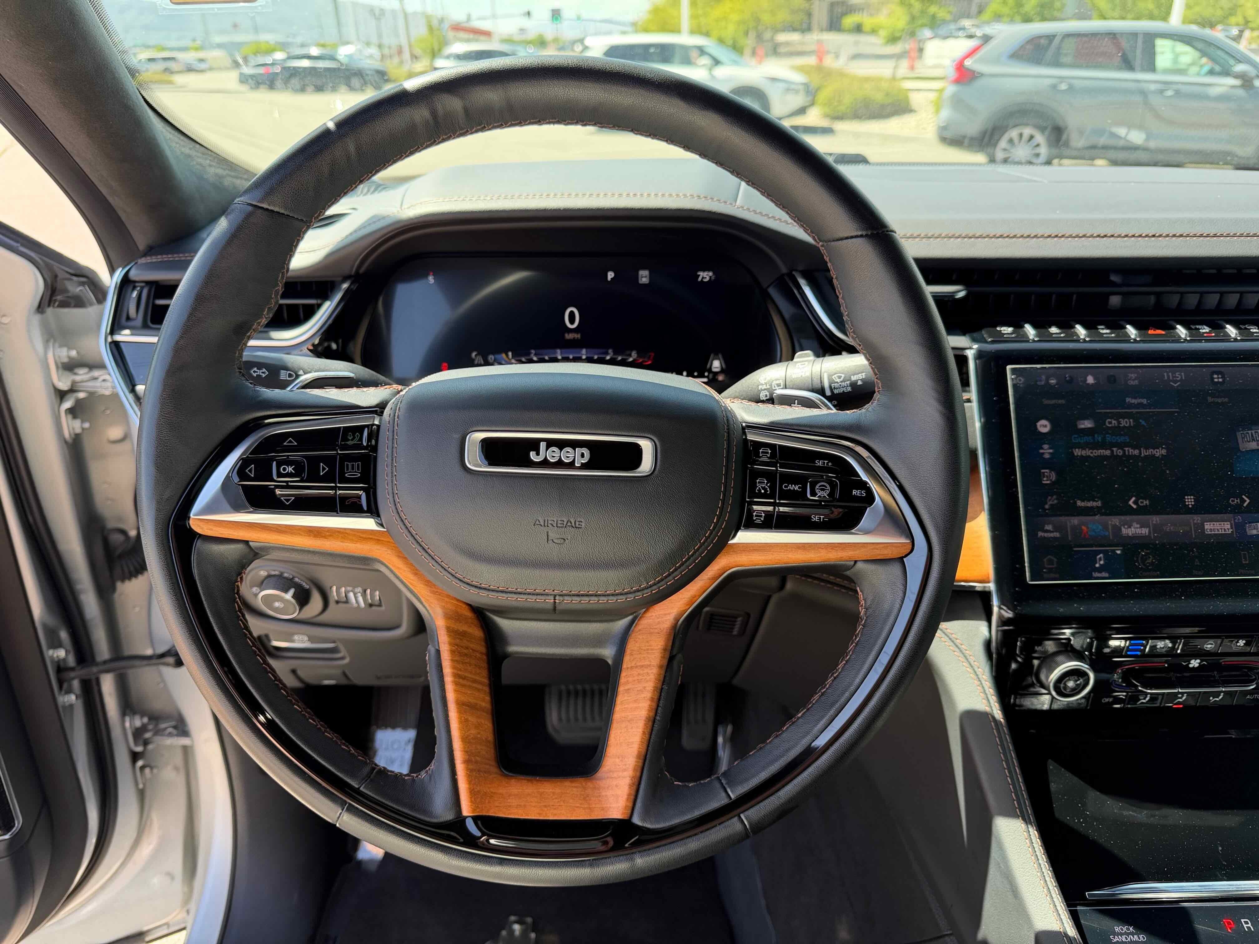 2023 Jeep Grand Cherokee L Summit Reserve