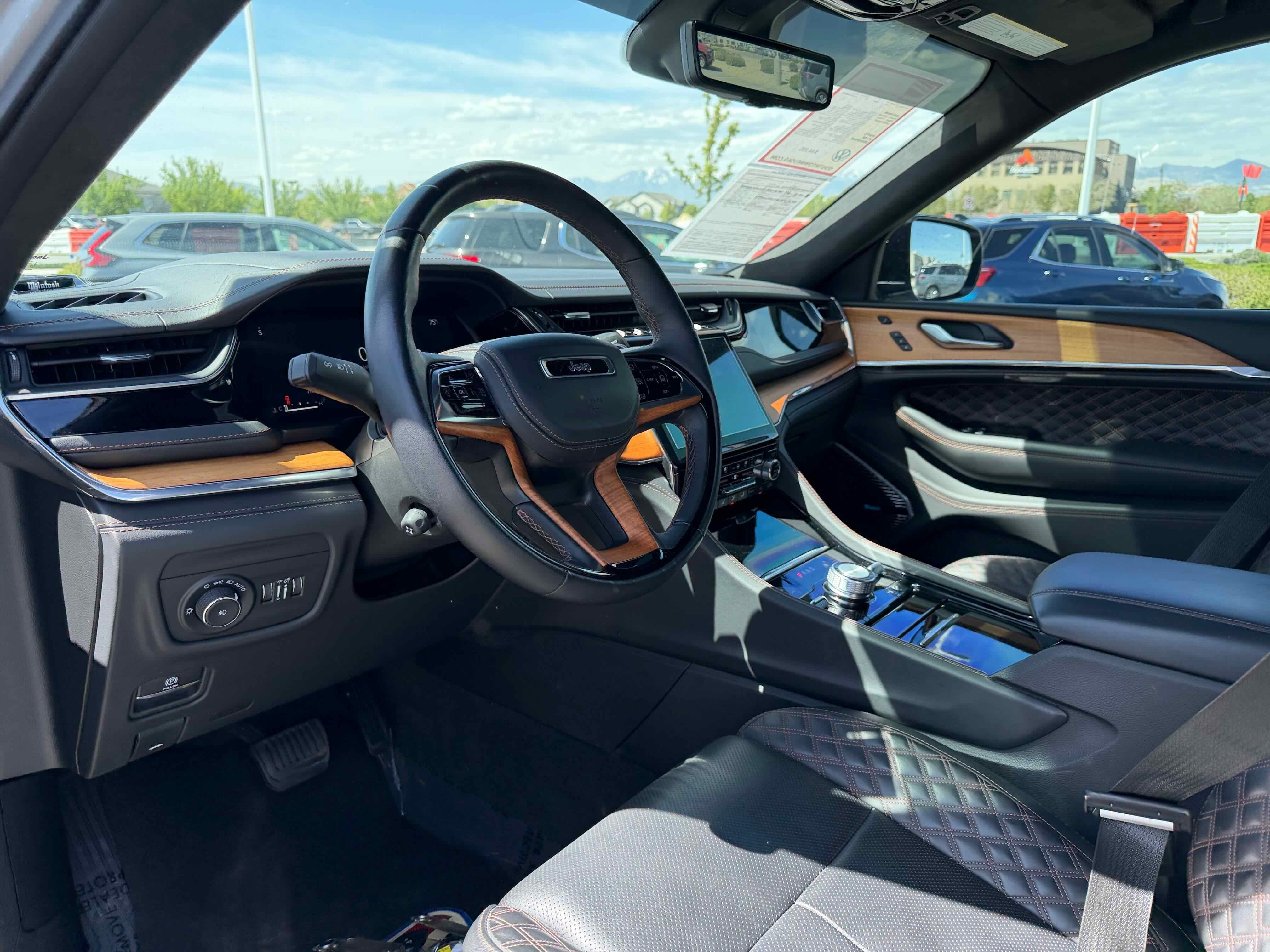 2023 Jeep Grand Cherokee L Summit Reserve