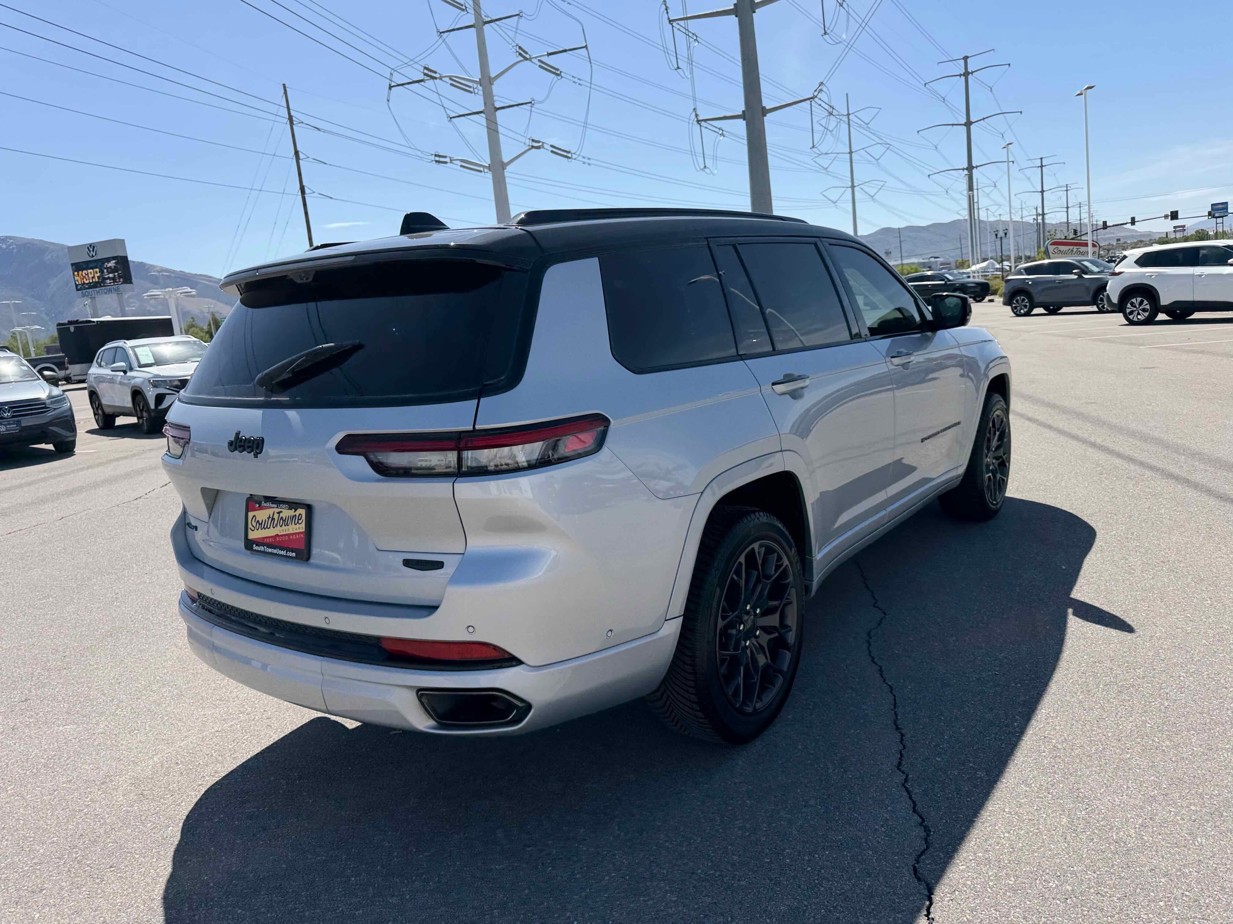 2023 Jeep Grand Cherokee L Summit Reserve
