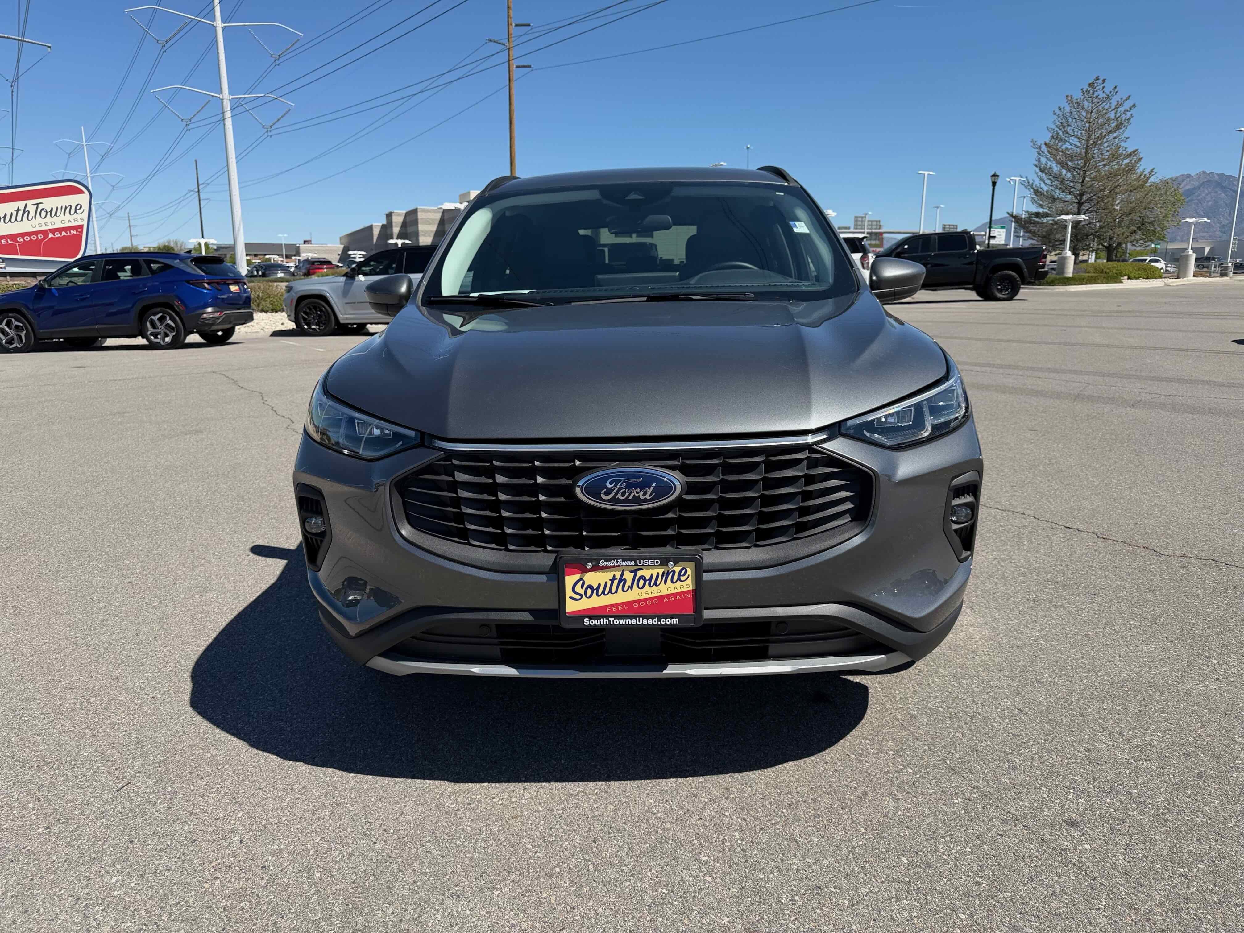 2025 Ford Escape Platinum