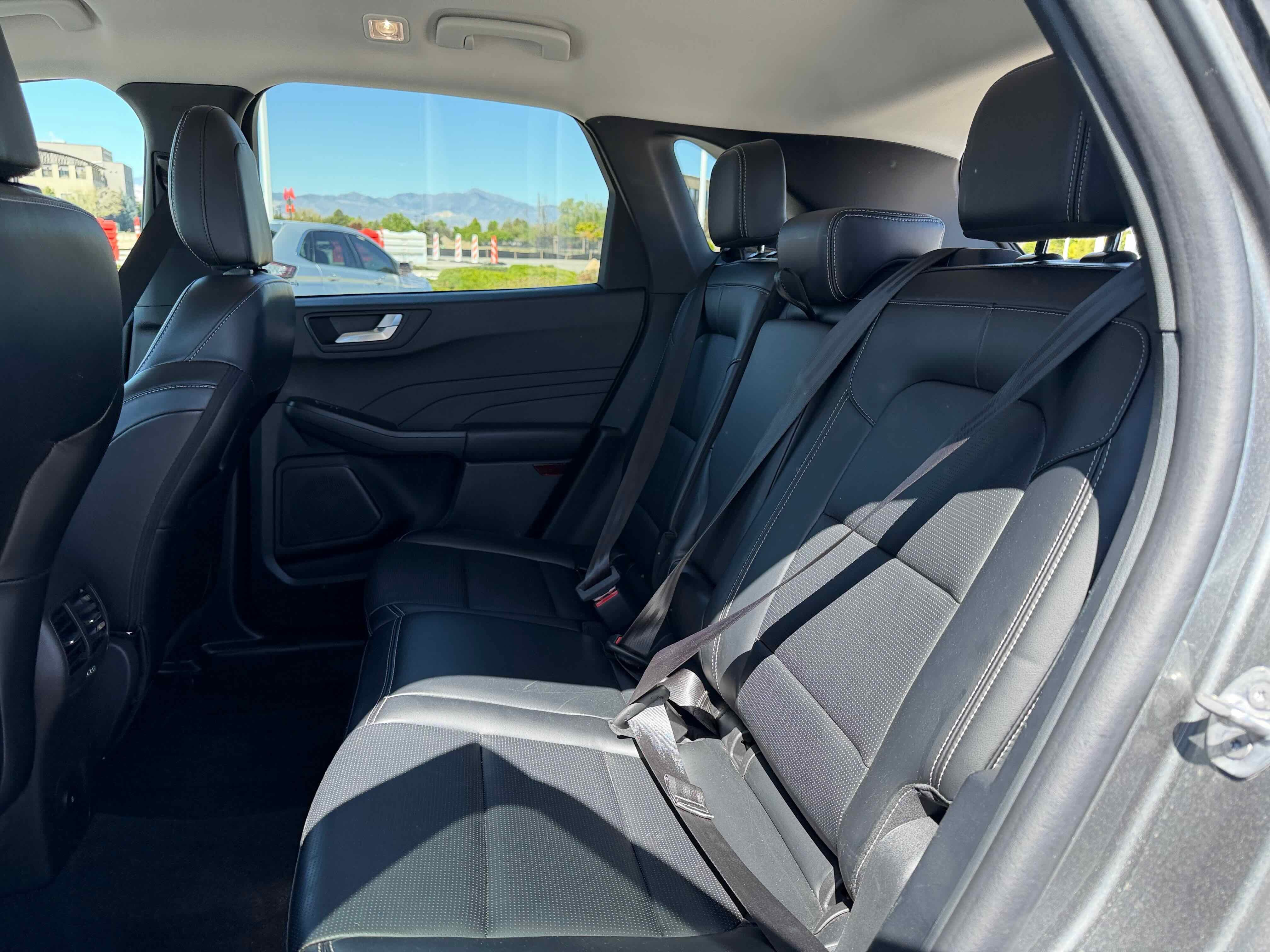 2025 Ford Escape Platinum