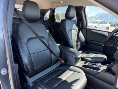 2025 Ford Escape Platinum