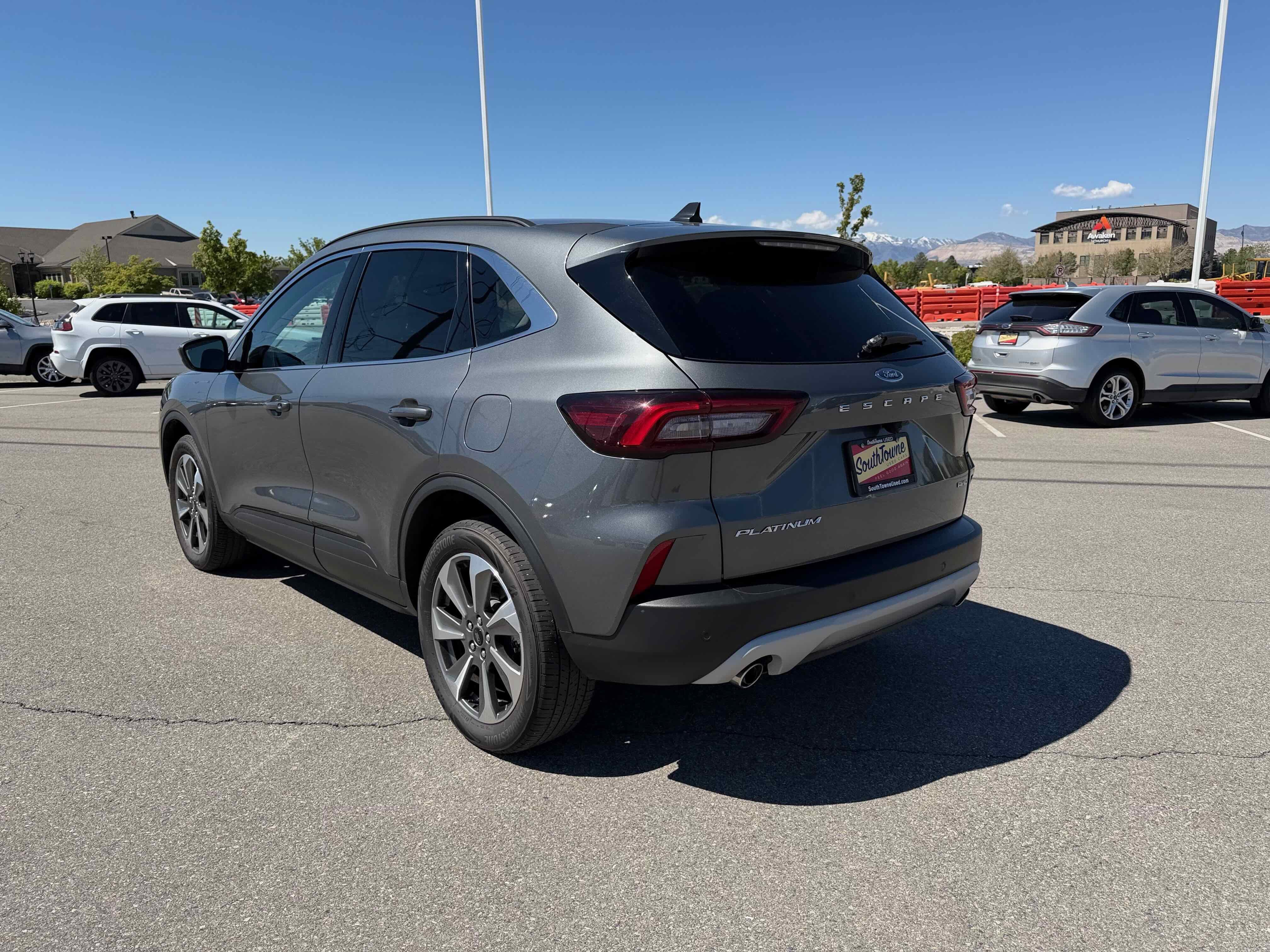 2025 Ford Escape Platinum
