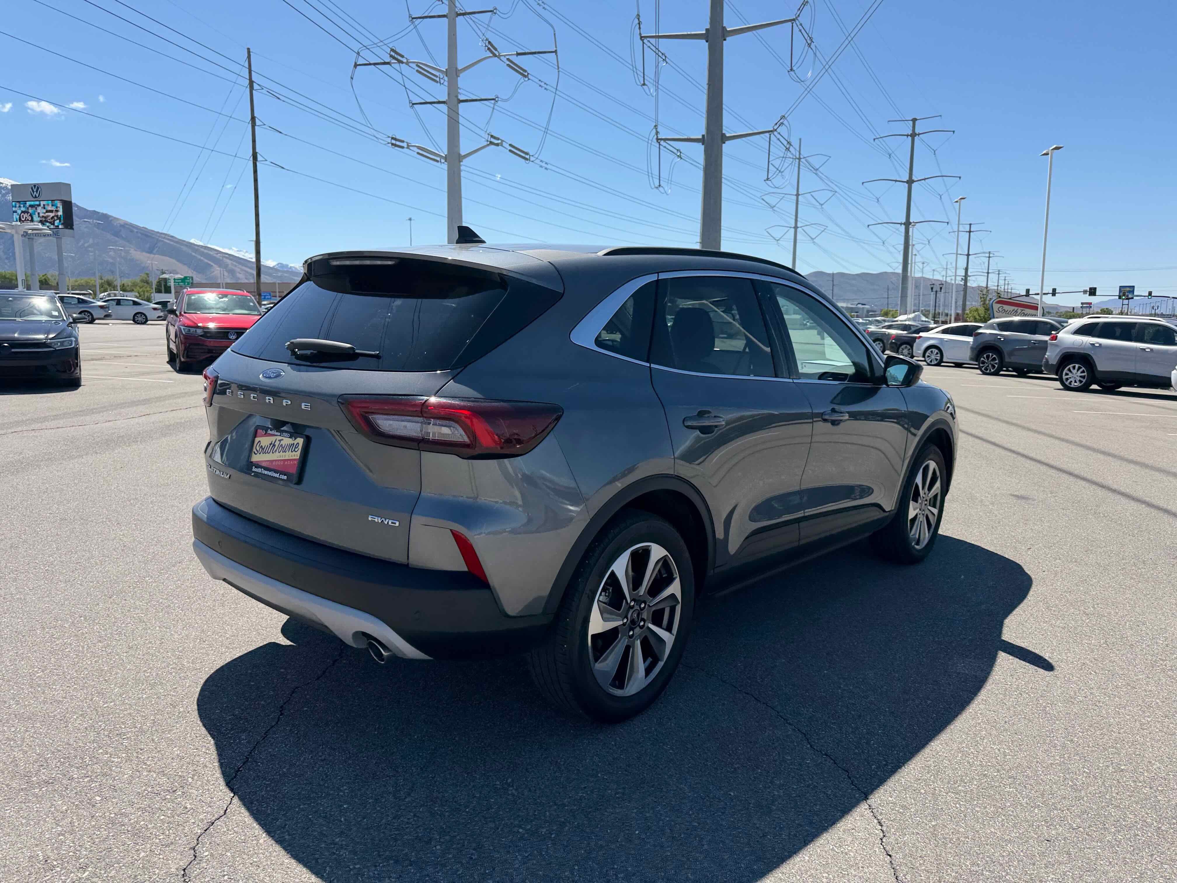 2025 Ford Escape Platinum