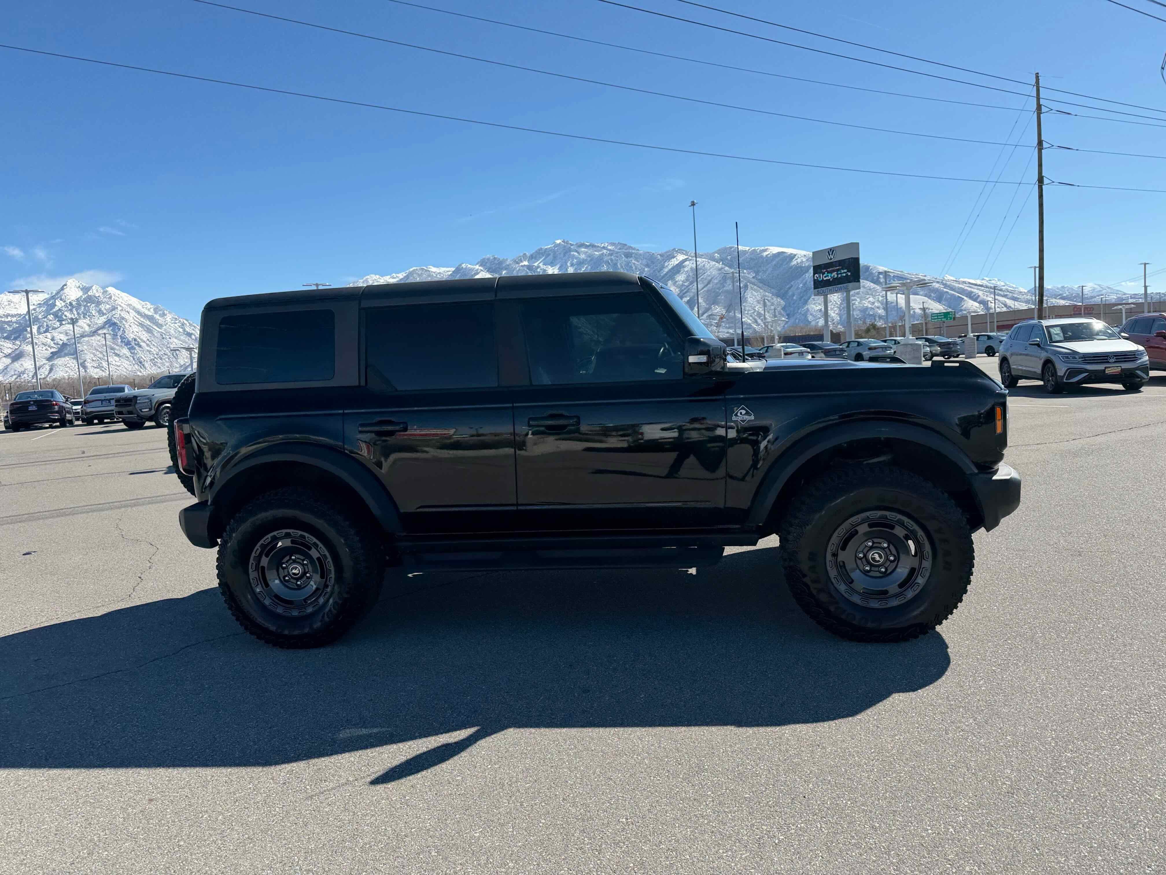 2024 Ford Bronco Outer Banks