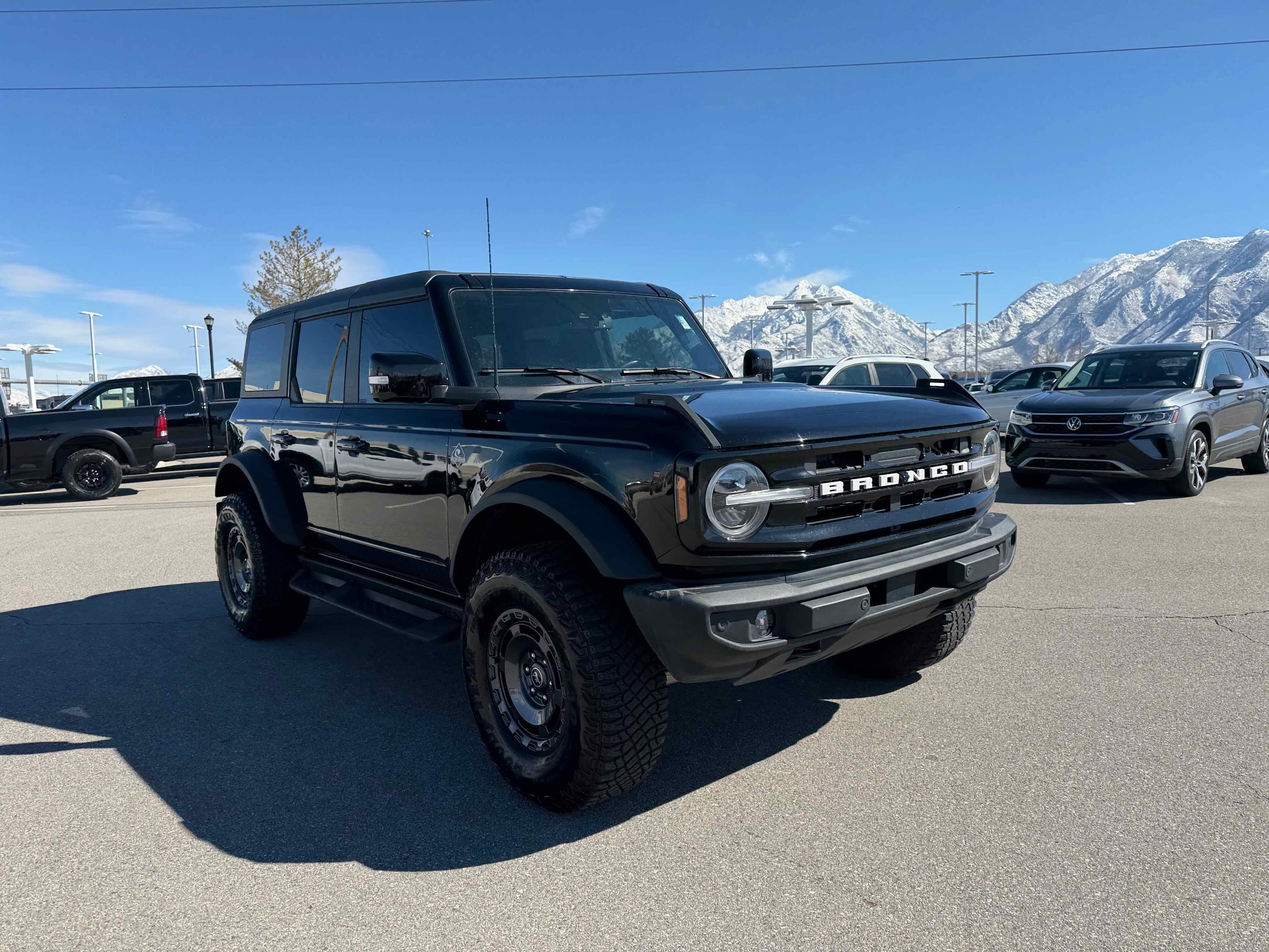 2024 Ford Bronco Outer Banks