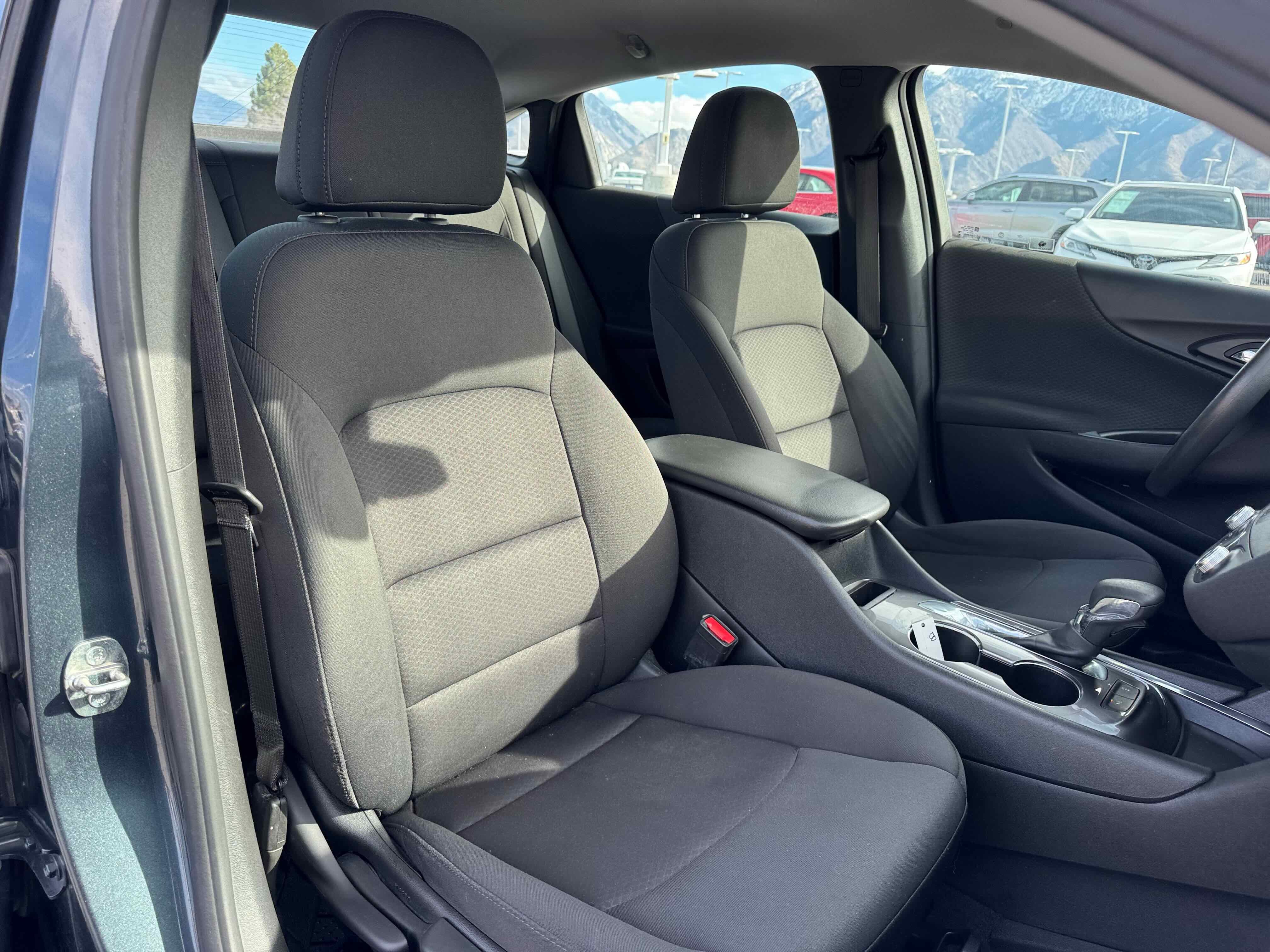 2021 Chevrolet Malibu LS