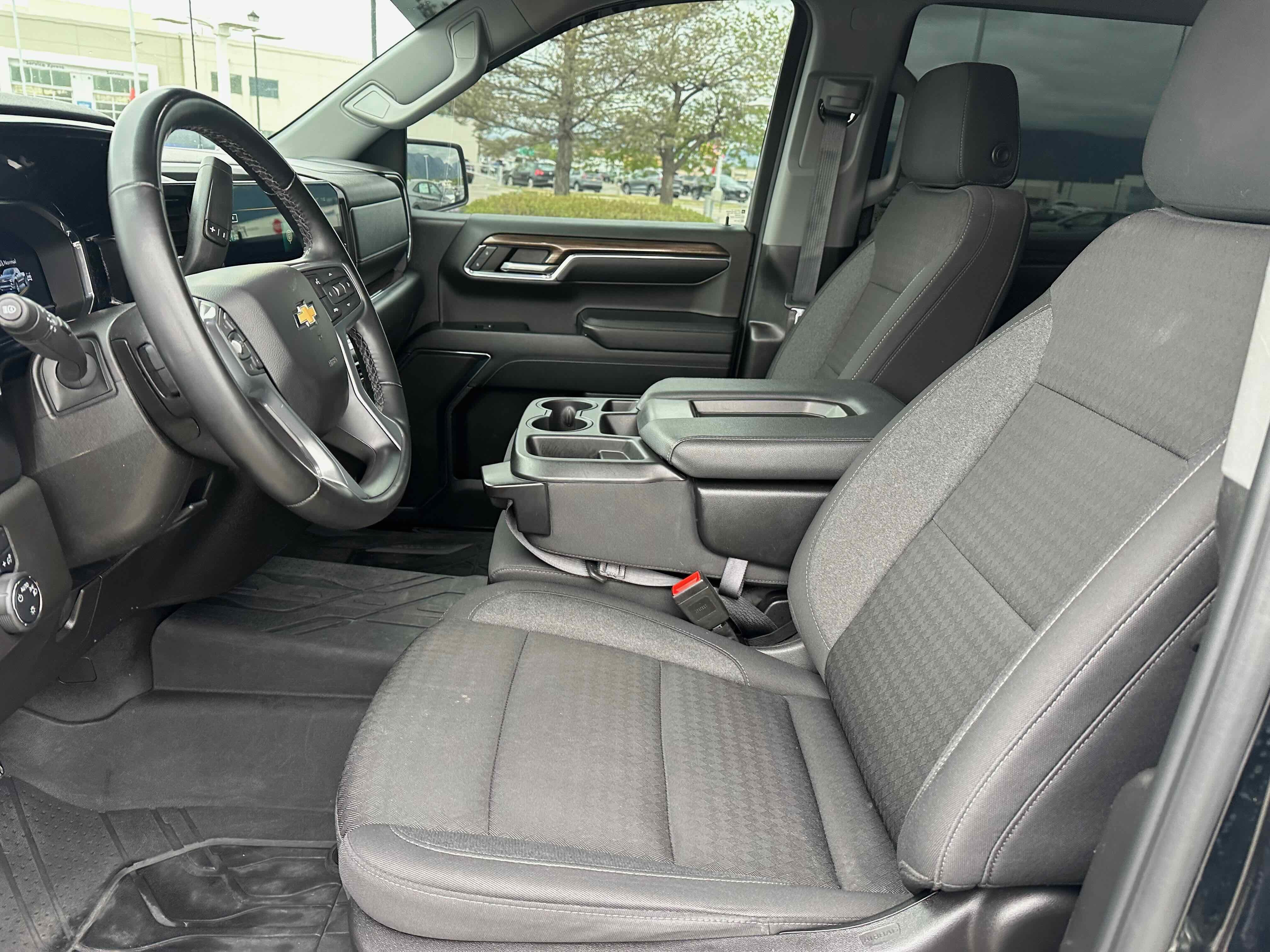 2024 Chevrolet Silverado 1500 LT