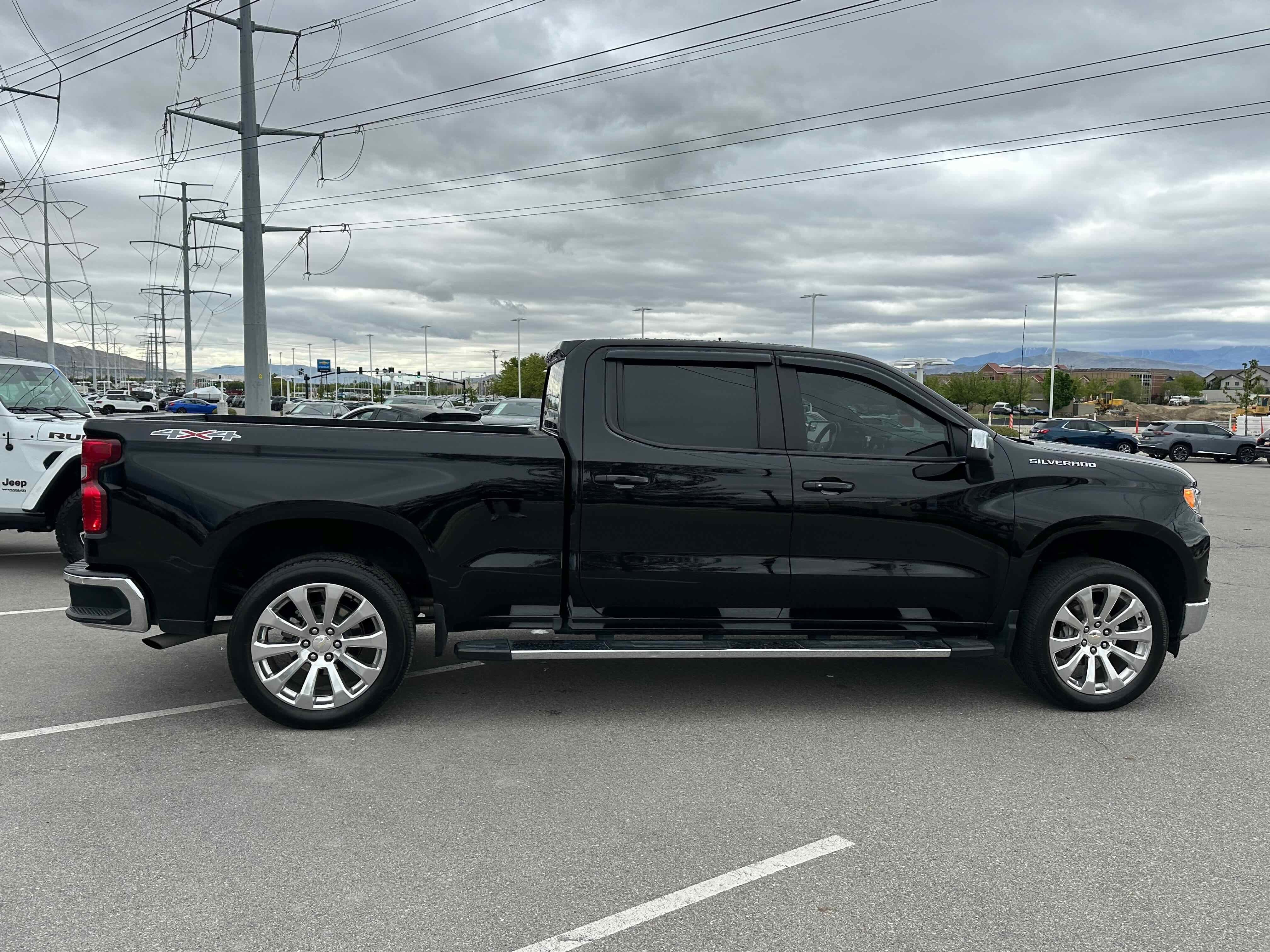 2024 Chevrolet Silverado 1500 LT