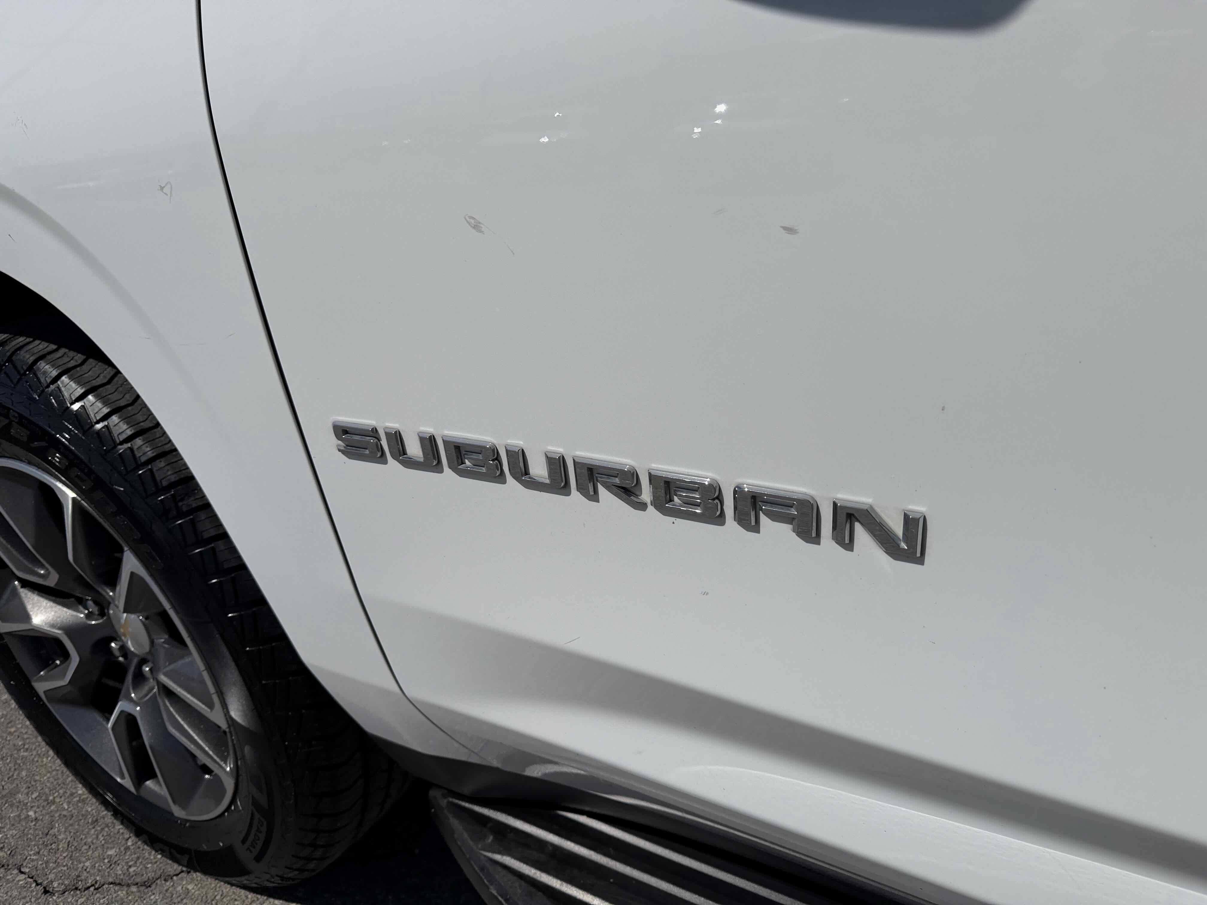 2022 Chevrolet Suburban LS