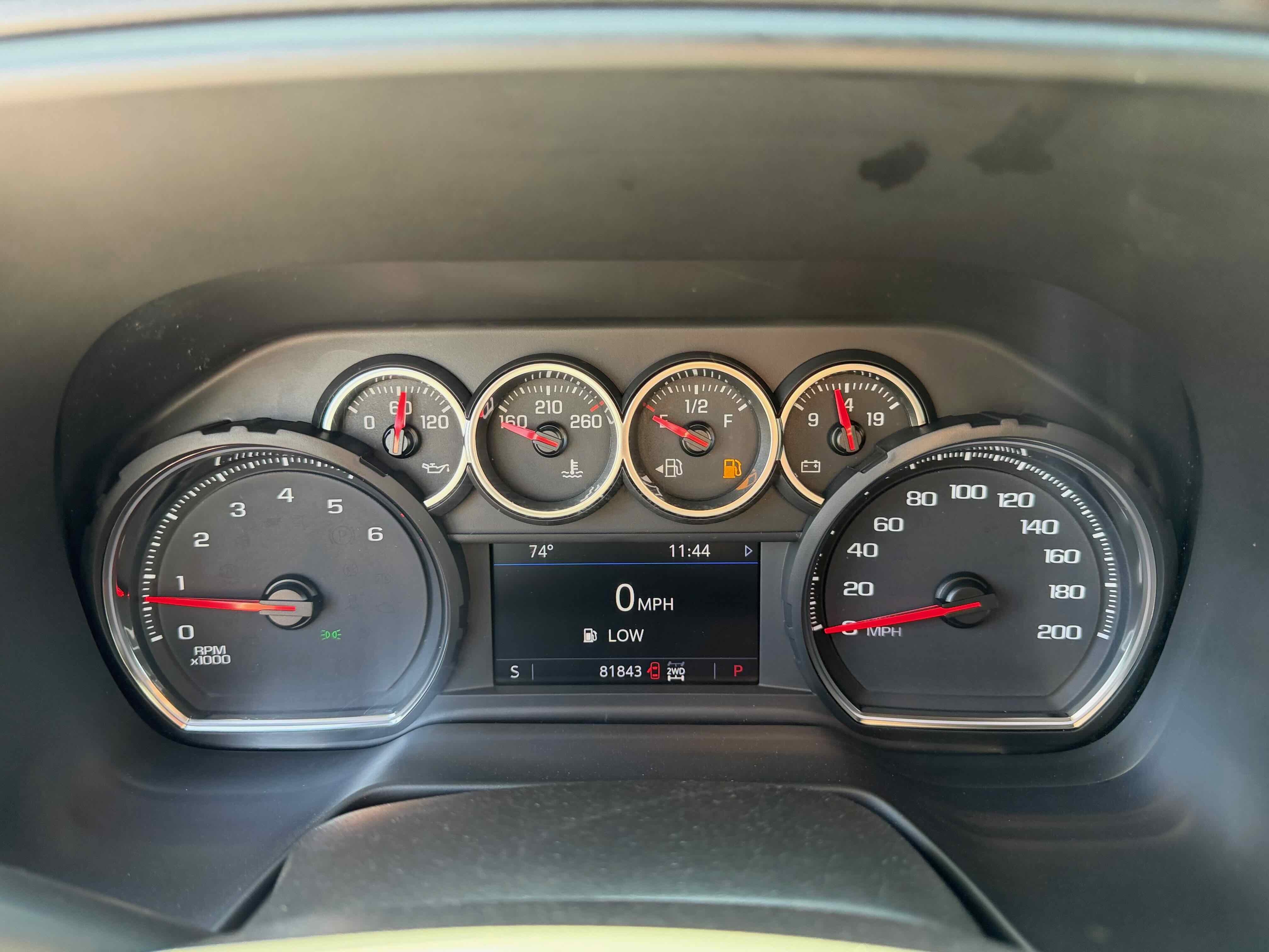 2022 Chevrolet Suburban LS