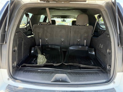 2022 Chevrolet Suburban LS