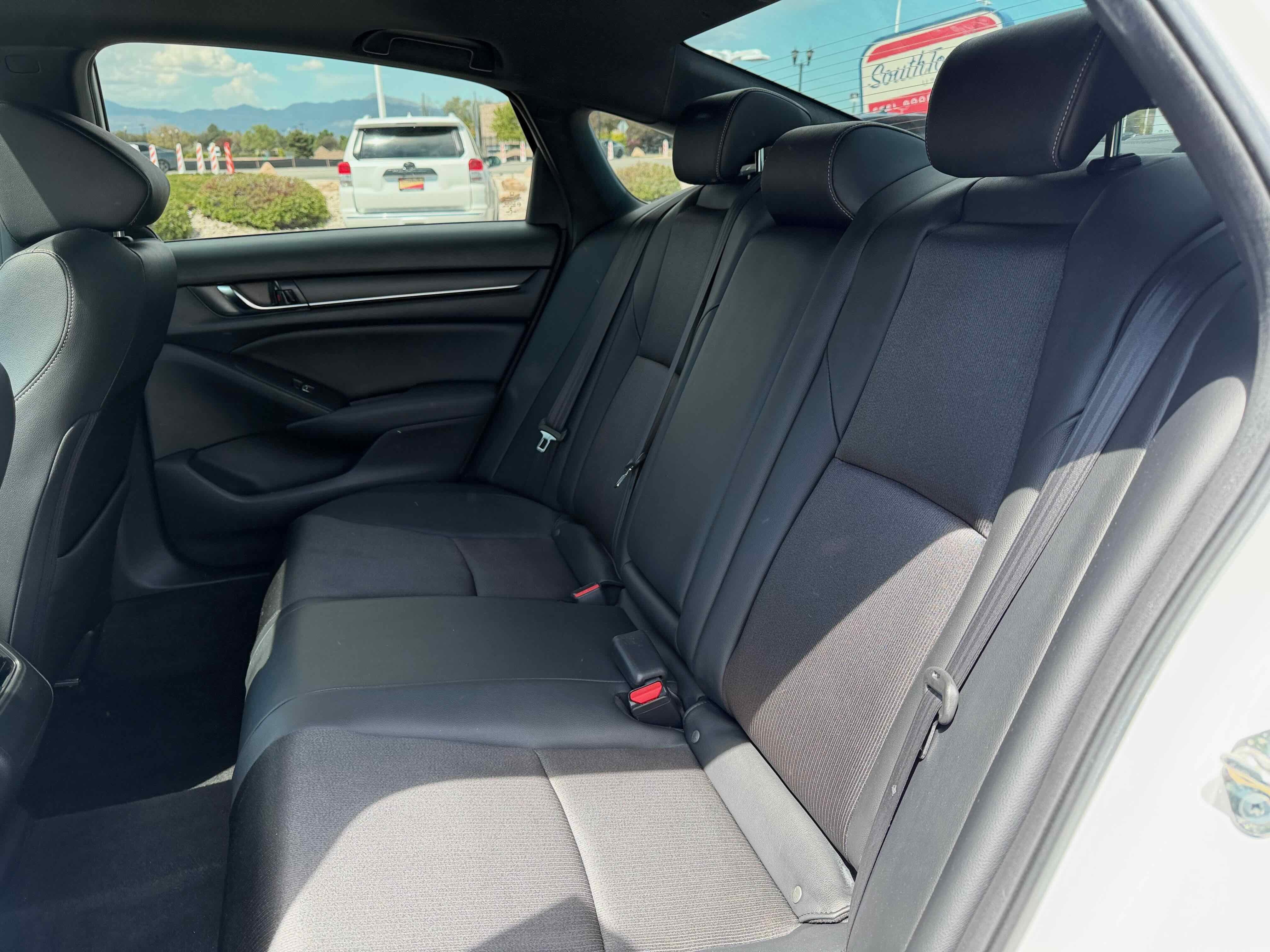 2019 Honda Accord Sedan Sport 2.0T