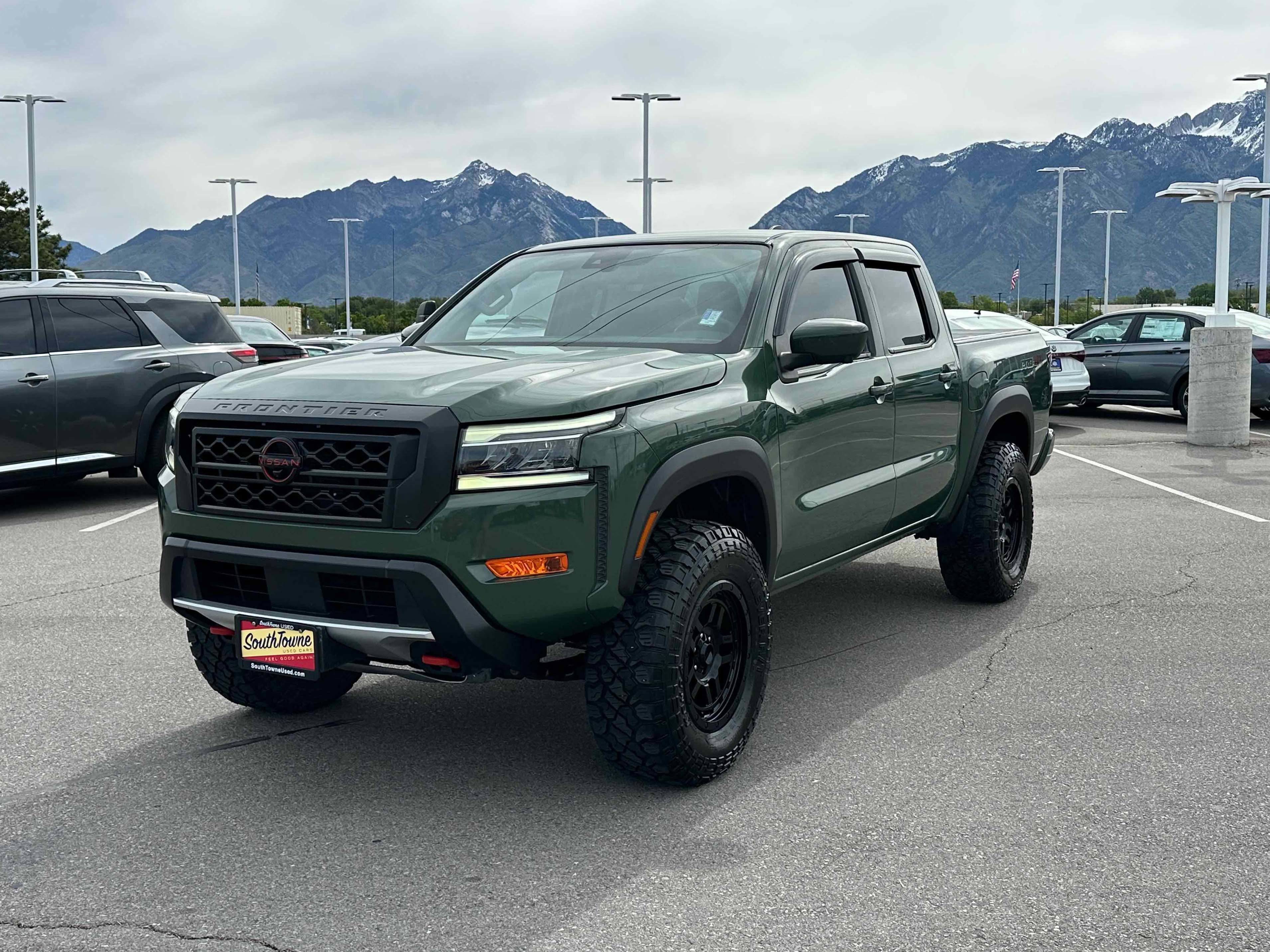 2022 Nissan Frontier PRO-4X Crew Cab 4X4's photo