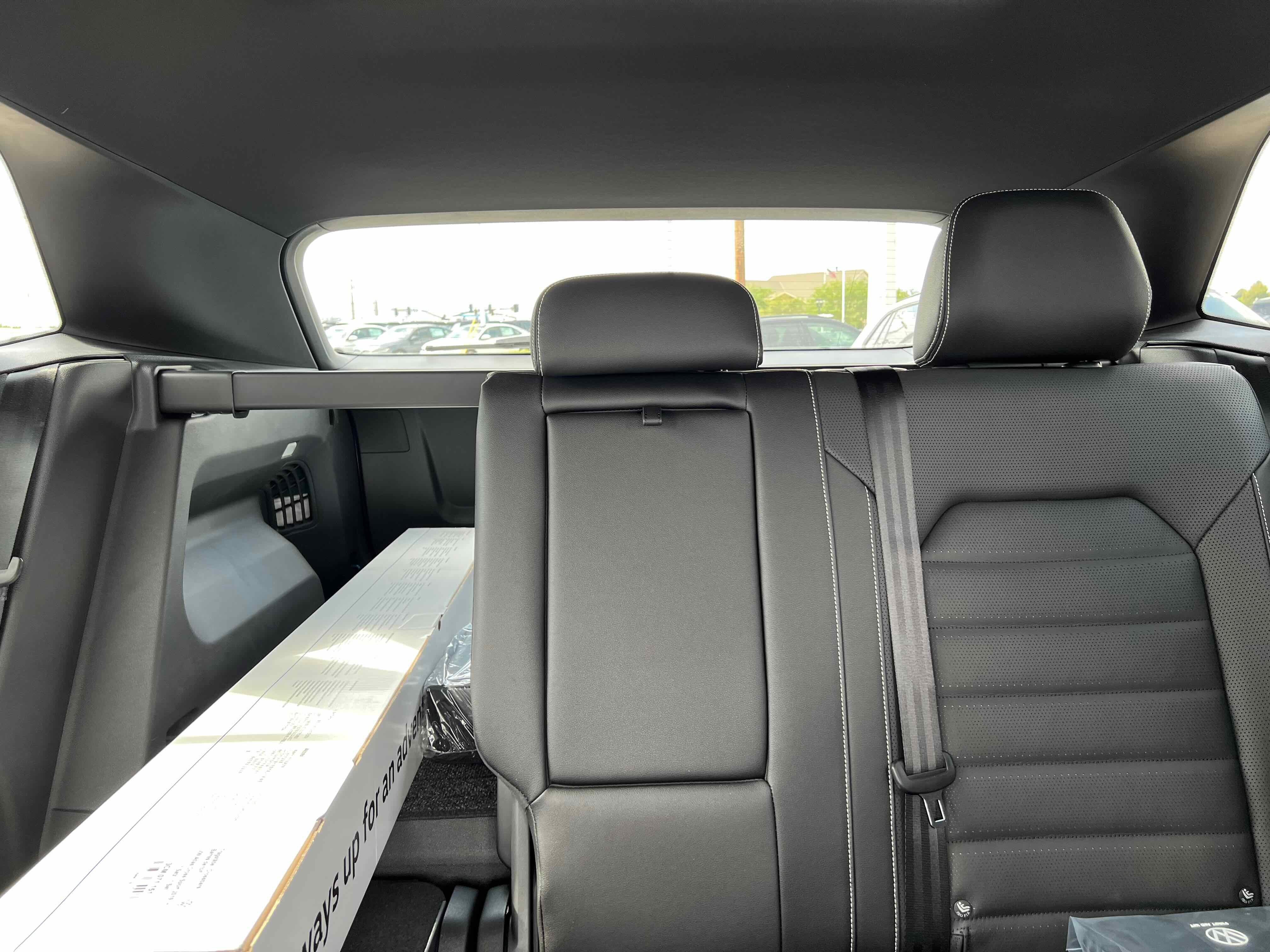 2026 Volkswagen Atlas Cross Sport 2.0T SEL R-Line Black