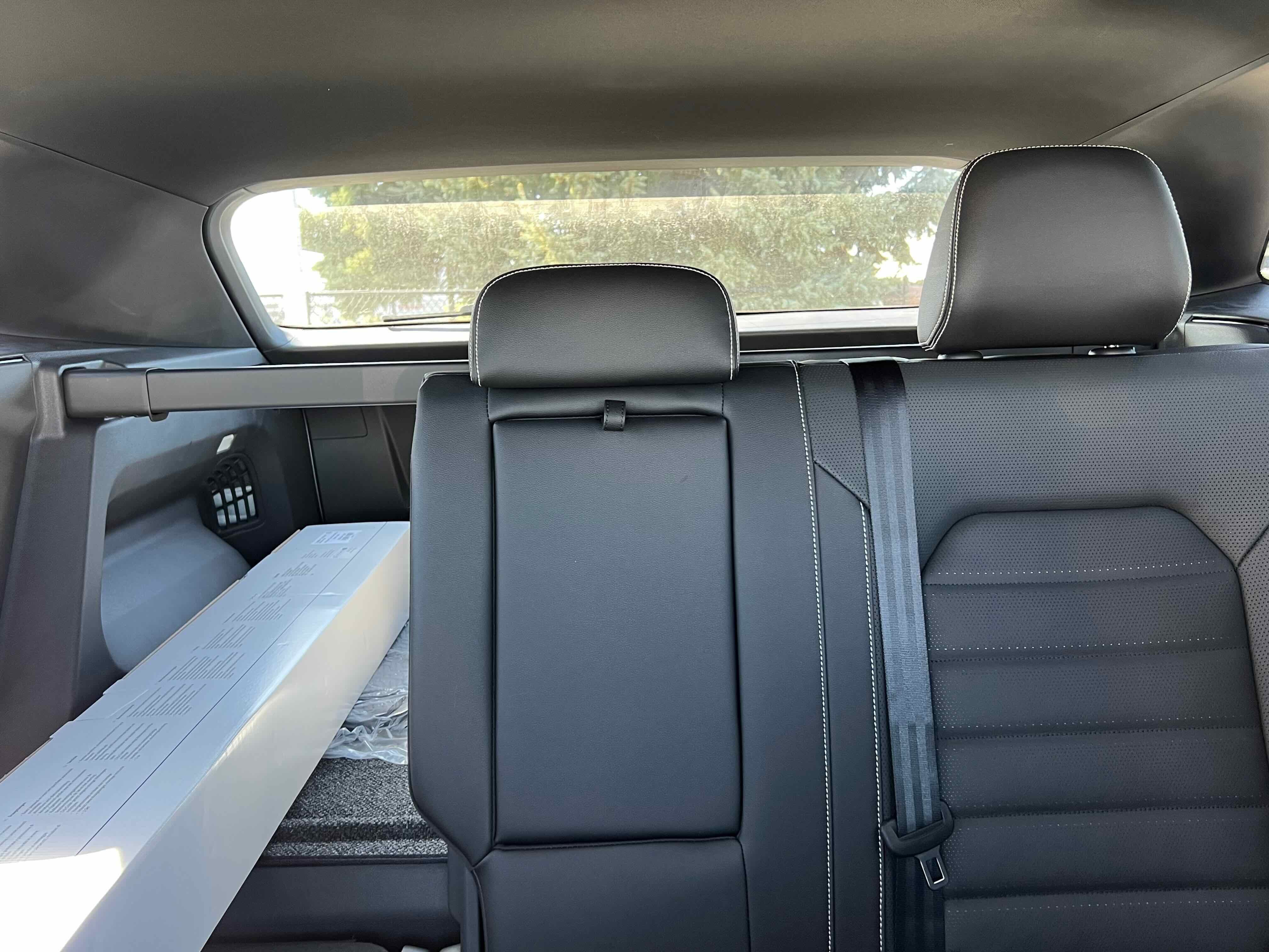 2026 Volkswagen Atlas Cross Sport 2.0T SEL R-Line Black