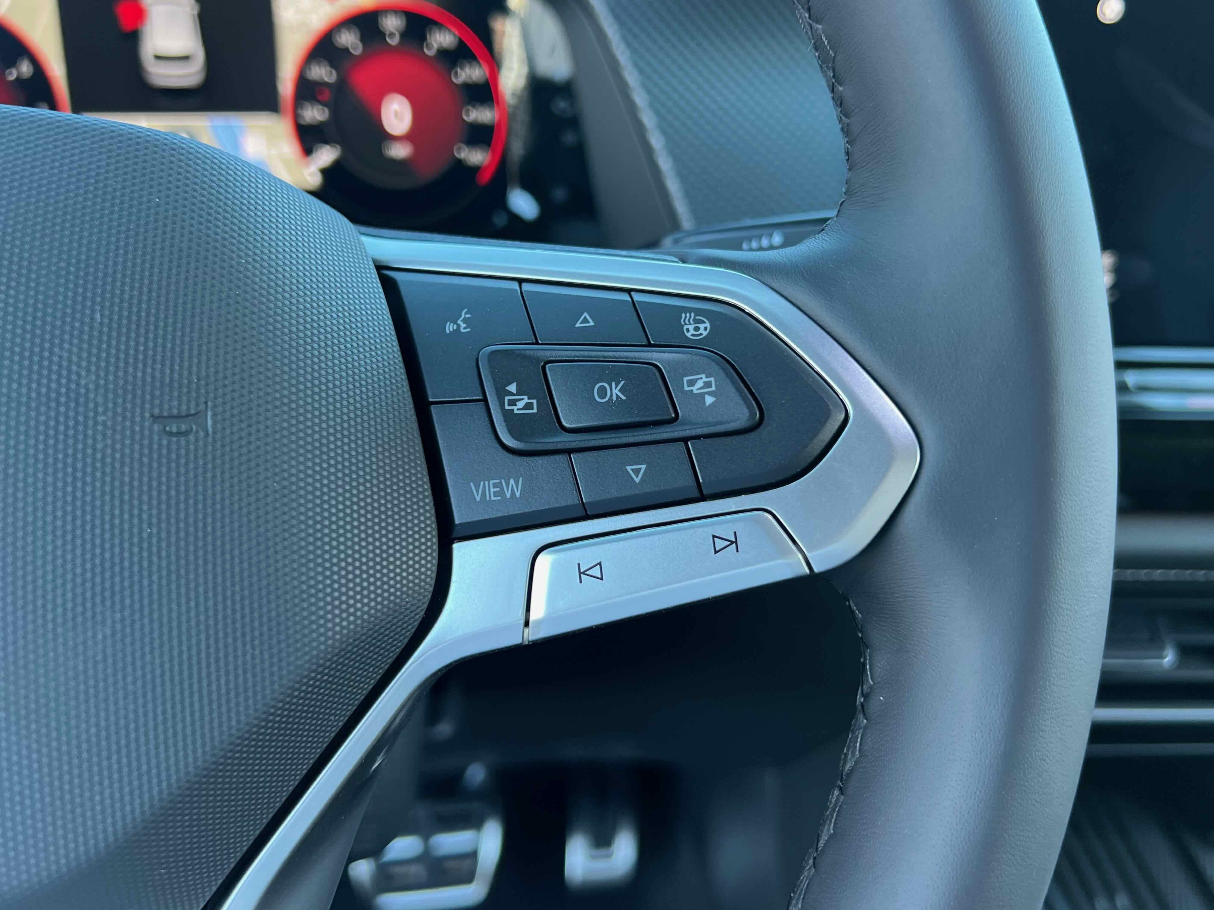 2026 Volkswagen Atlas Cross Sport 2.0T SEL R-Line Black