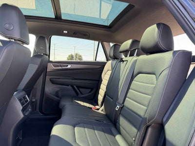 2026 Volkswagen Atlas Cross Sport 2.0T SEL R-Line Black