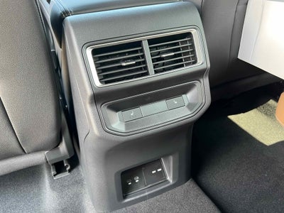 2026 Volkswagen Atlas Cross Sport 2.0T SEL