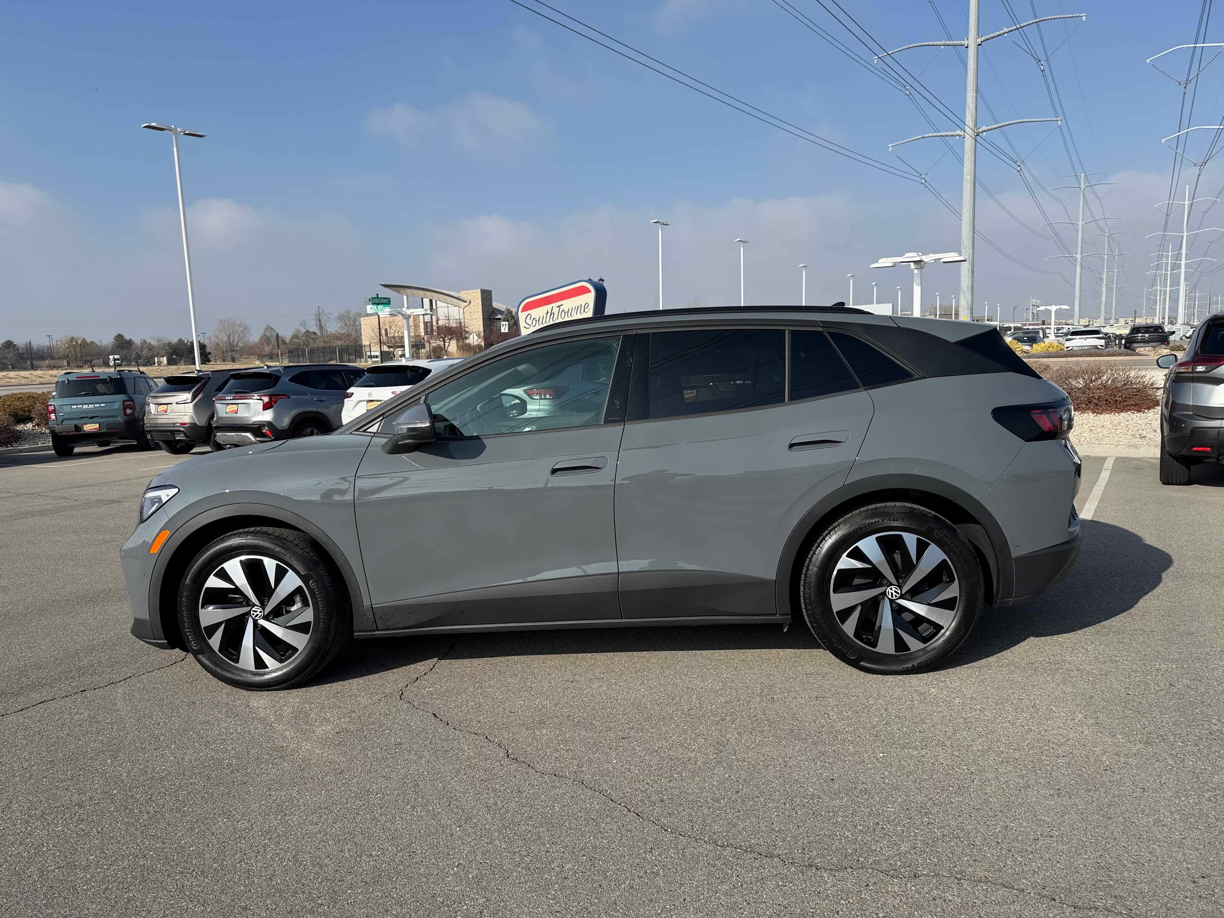 2025 Volkswagen ID.4 Limited