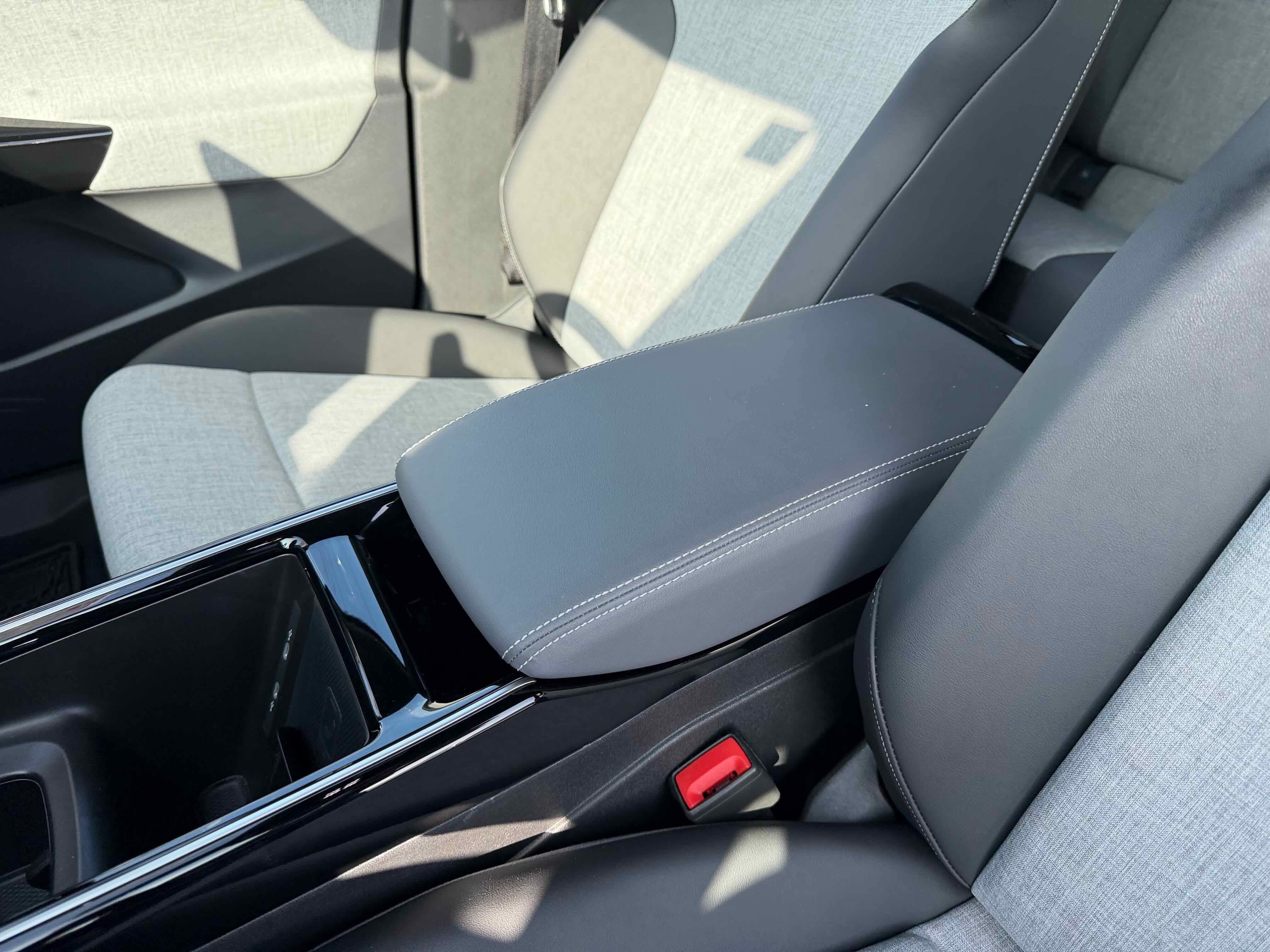 2025 Volkswagen ID.4 Limited