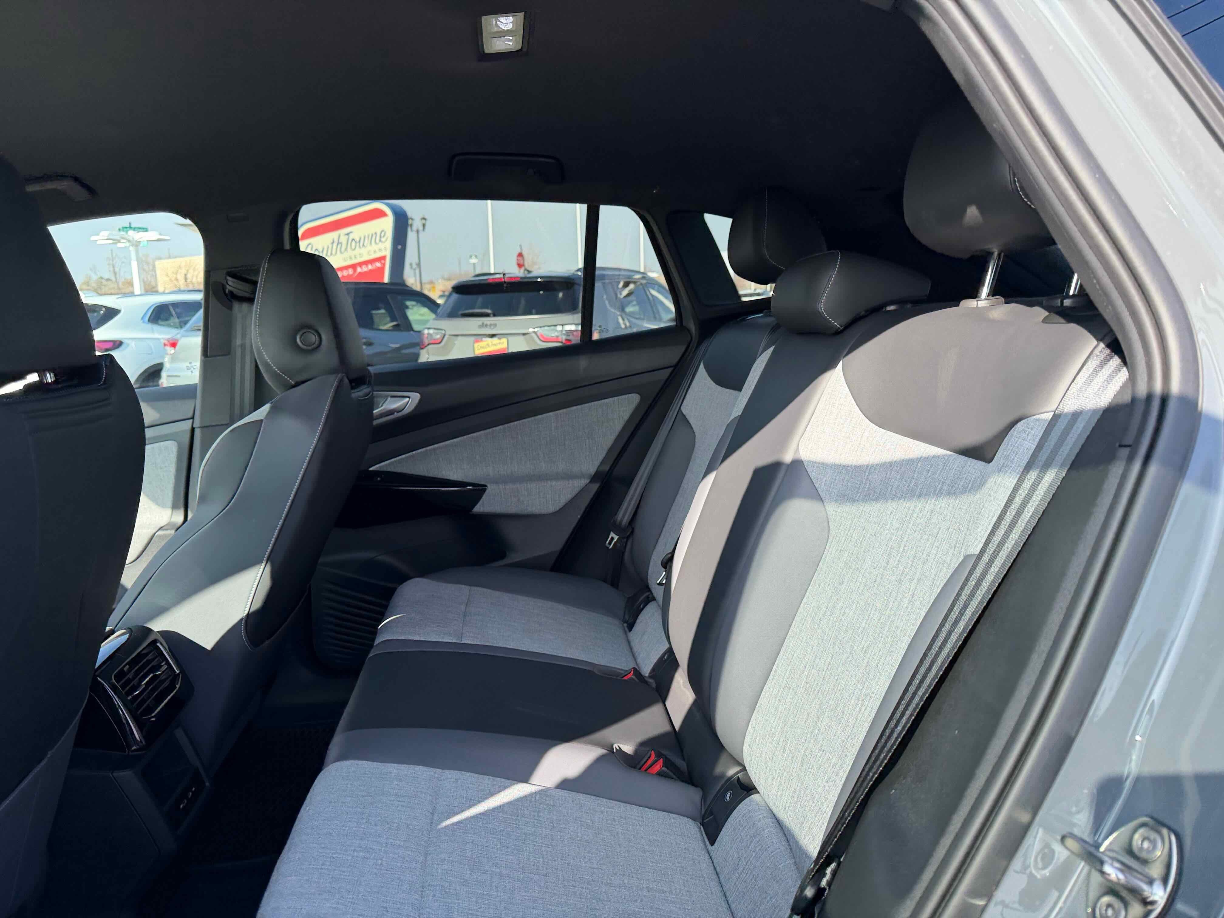 2025 Volkswagen ID.4 Limited