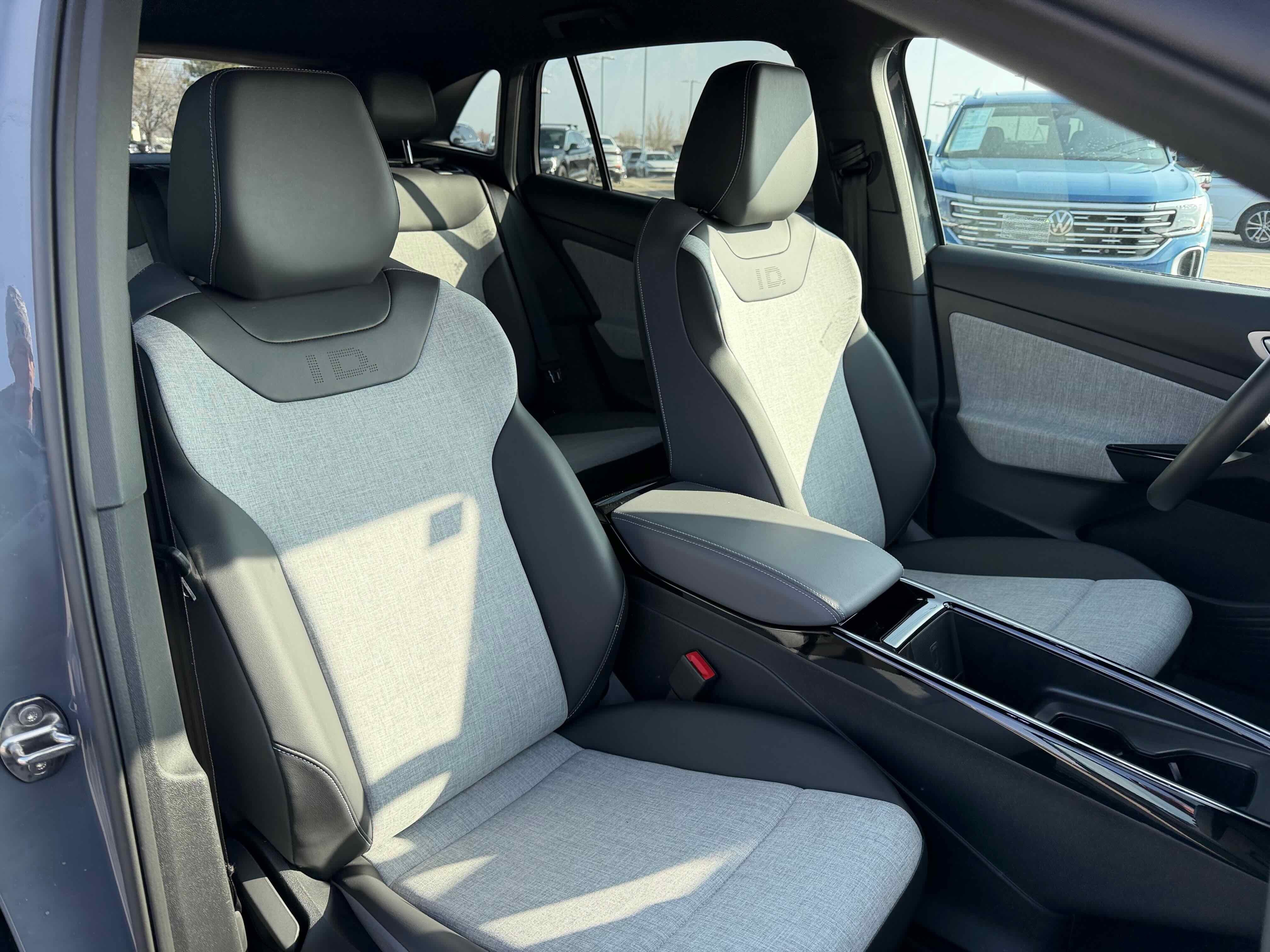 2025 Volkswagen ID.4 Limited