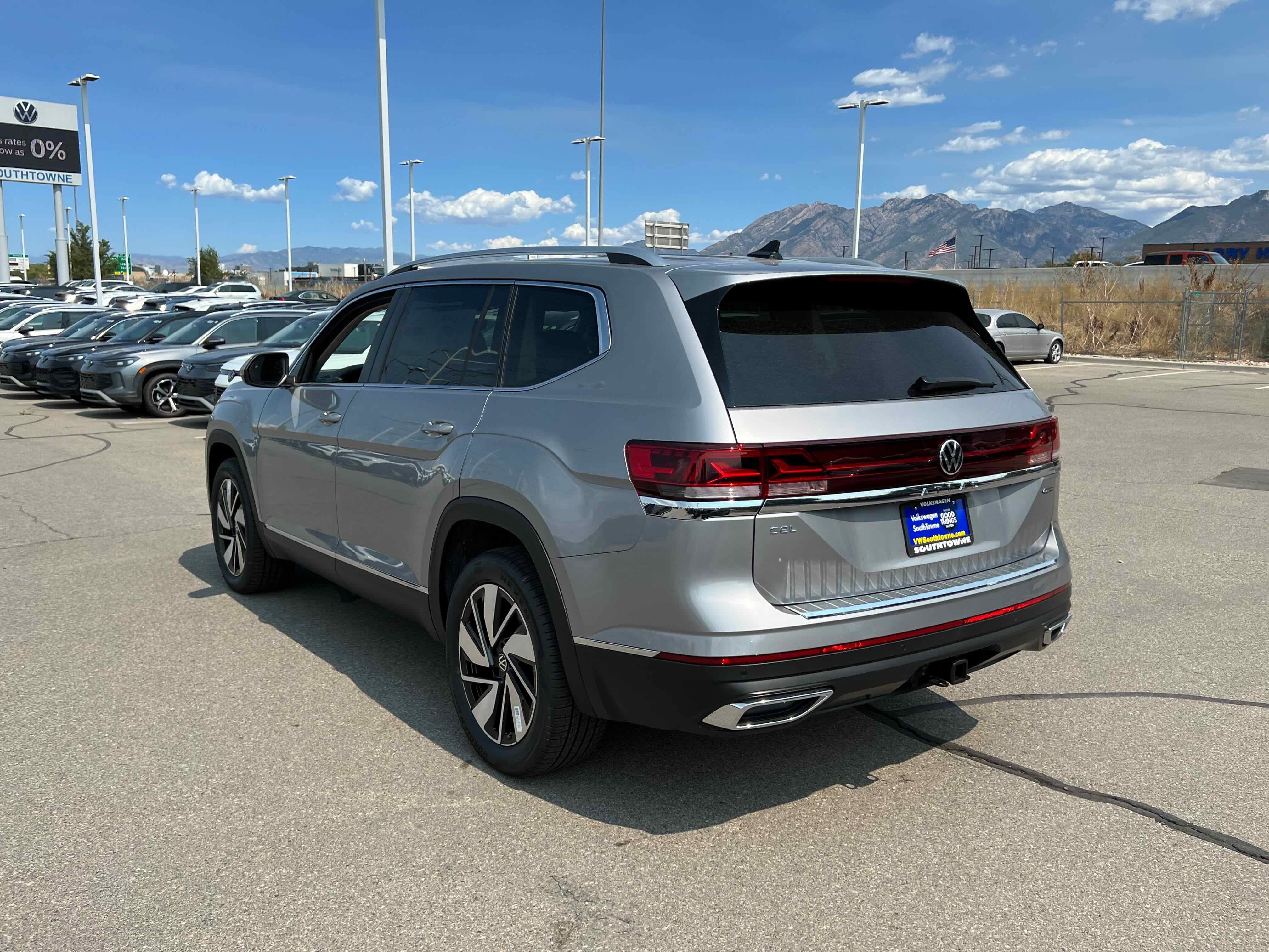 2026 Volkswagen Atlas 2.0T SEL