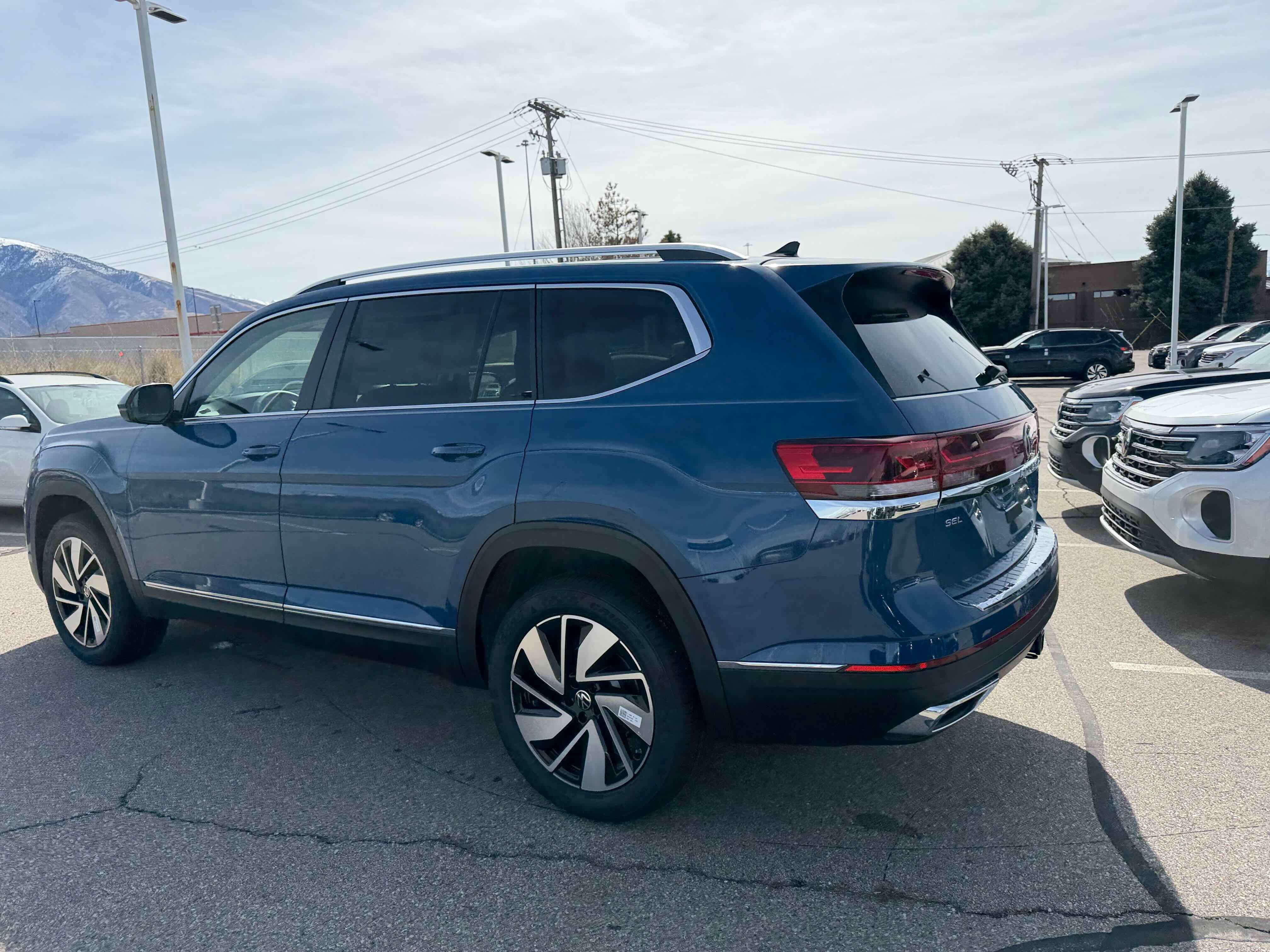 2026 Volkswagen Atlas 2.0T SEL