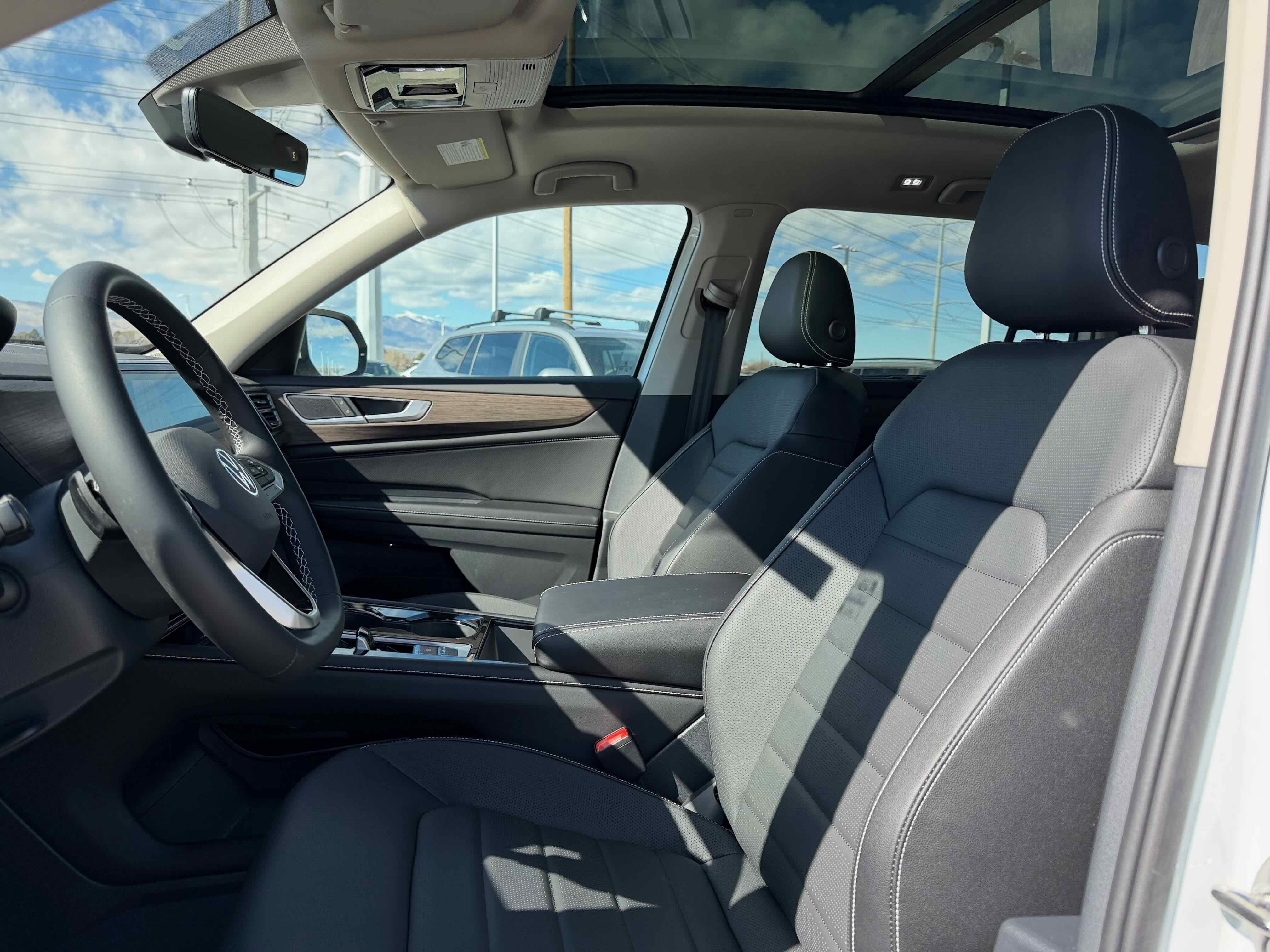 2026 Volkswagen Atlas 2.0T SEL