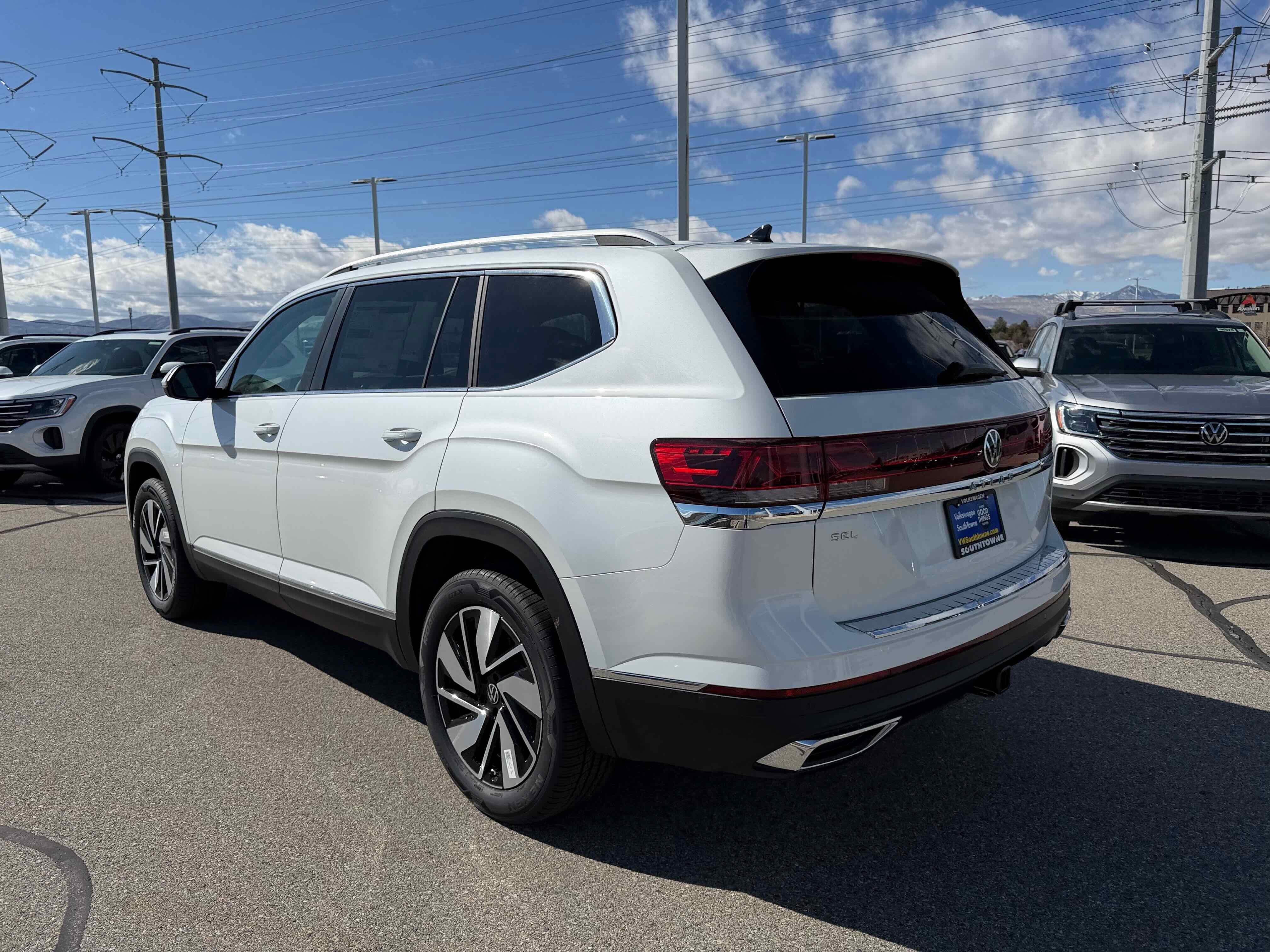 2026 Volkswagen Atlas 2.0T SEL