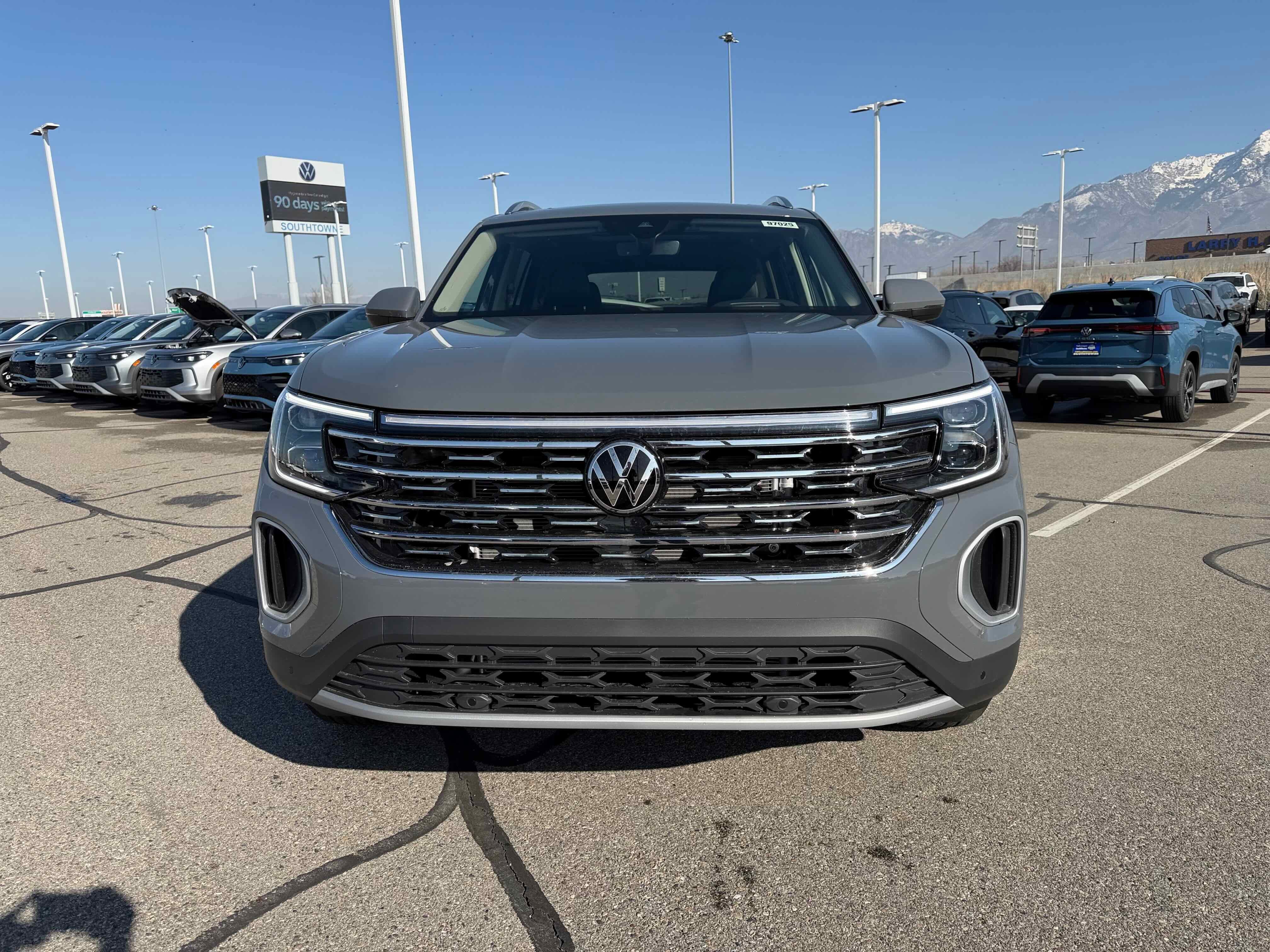 2026 Volkswagen Atlas 2.0T SEL