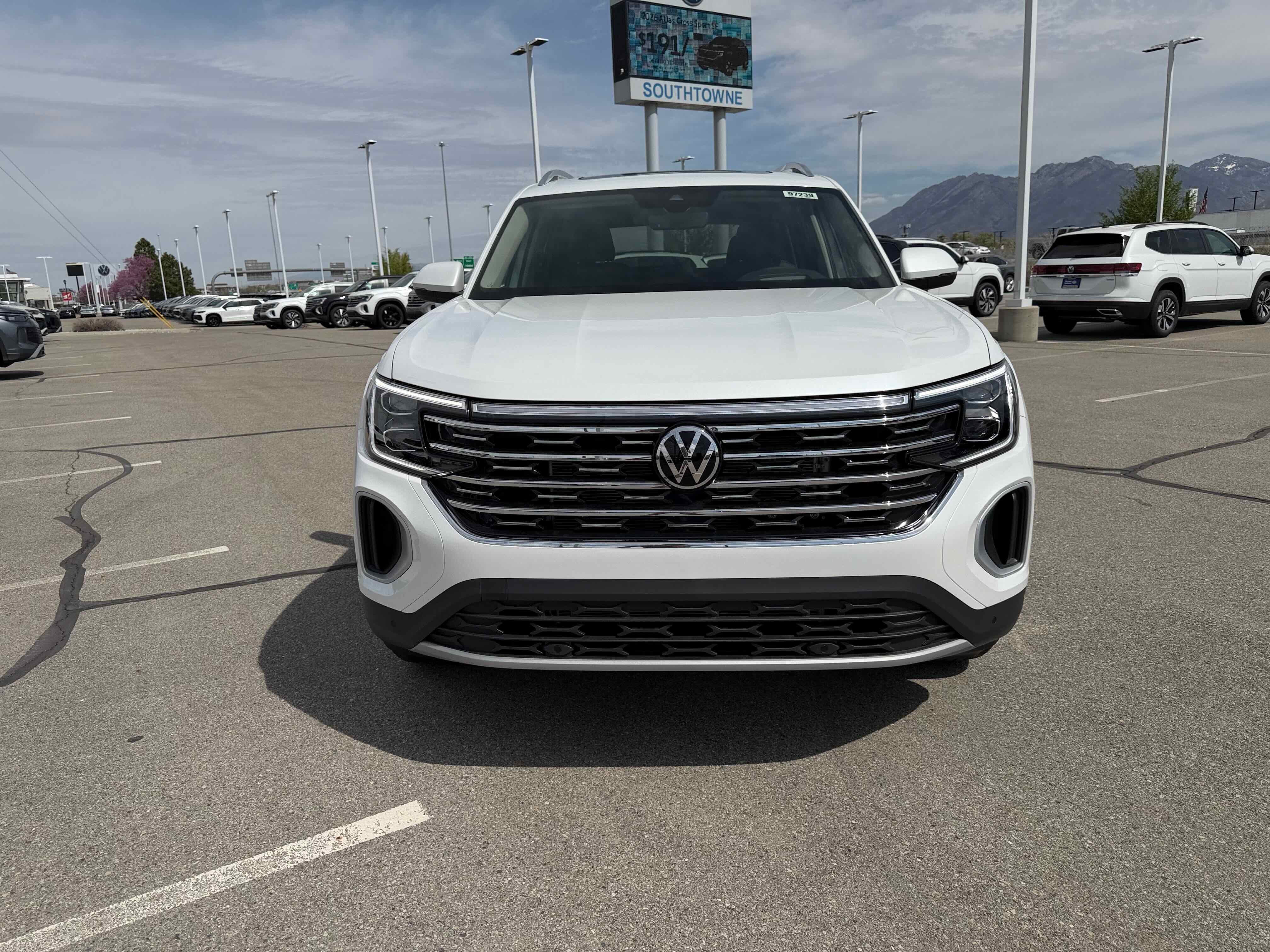 2026 Volkswagen Atlas 2.0T SEL