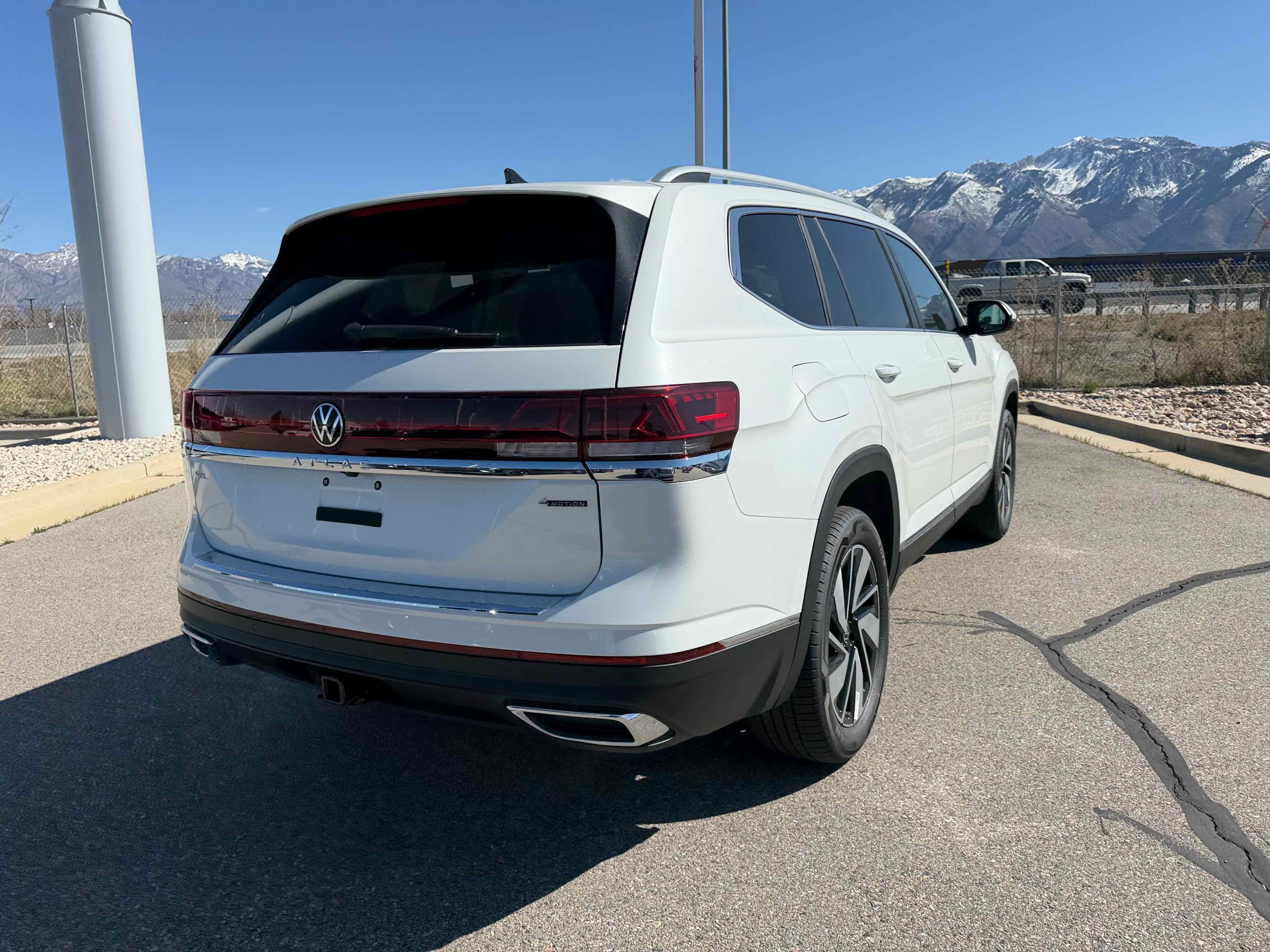 2026 Volkswagen Atlas 2.0T SEL