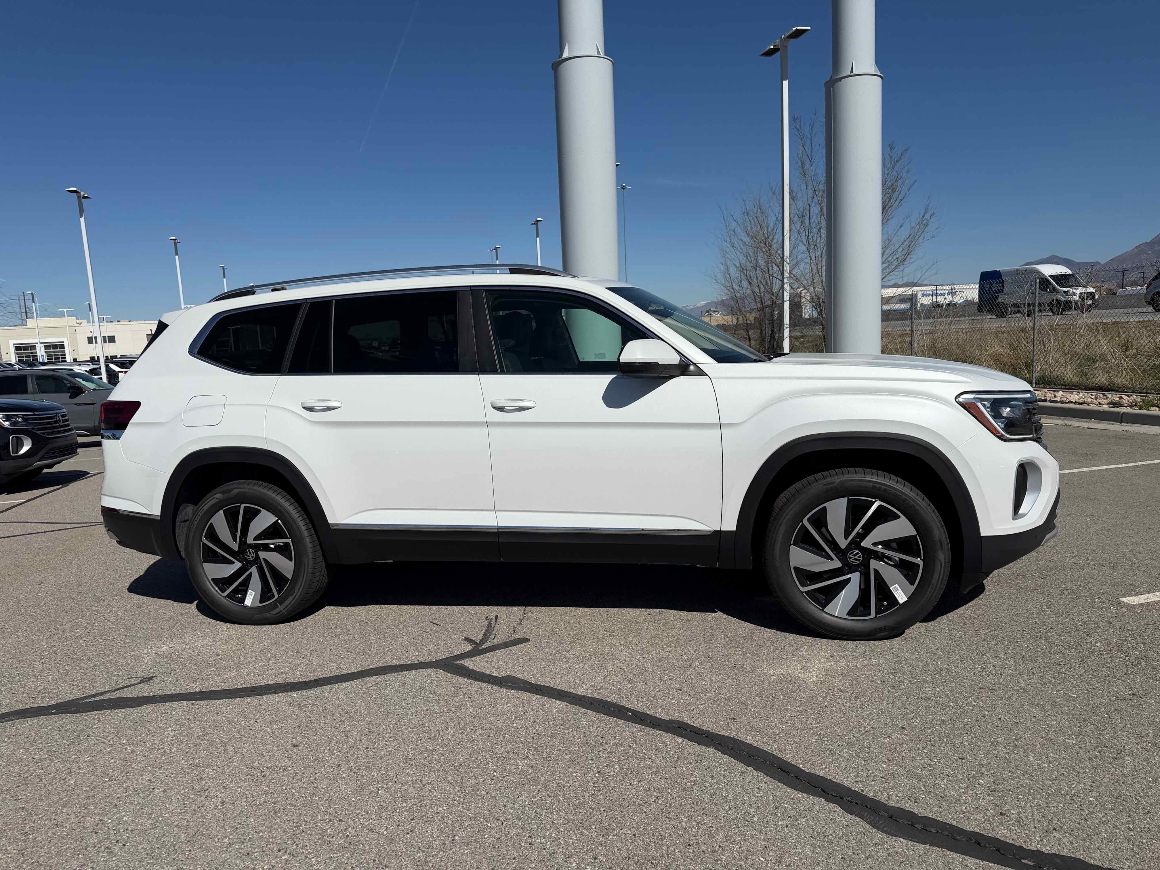 2026 Volkswagen Atlas 2.0T SEL
