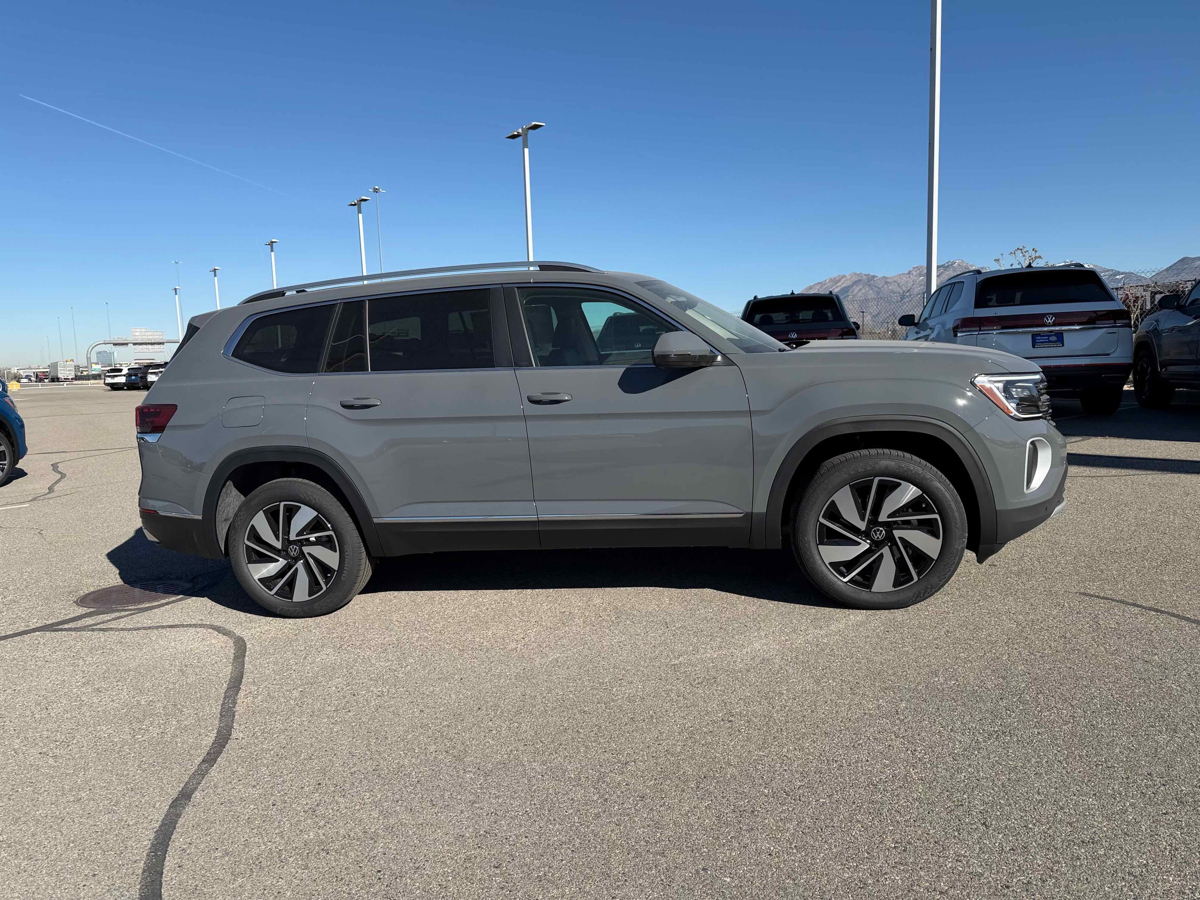 2026 Volkswagen Atlas 2.0T SEL