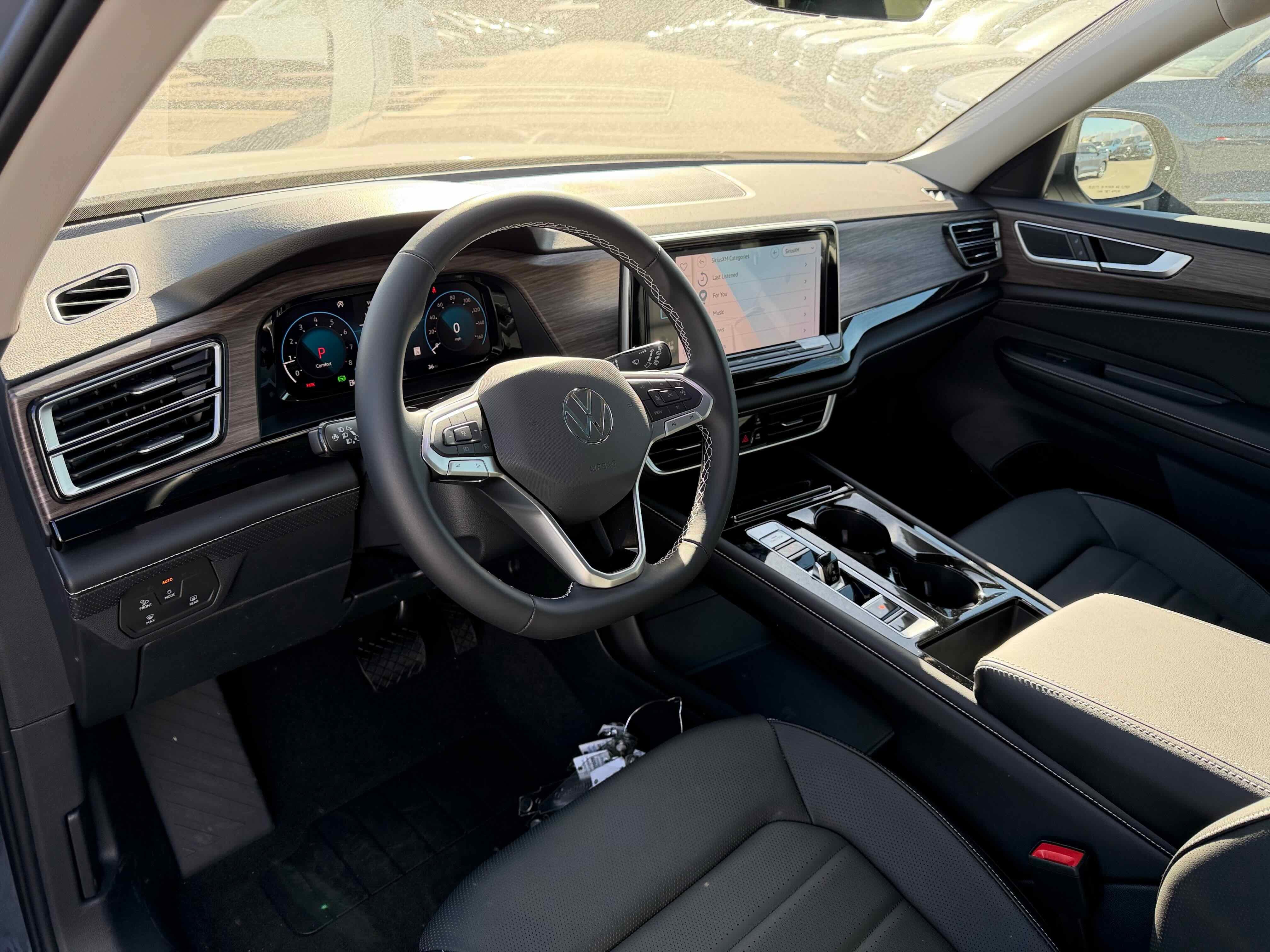 2026 Volkswagen Atlas 2.0T SEL