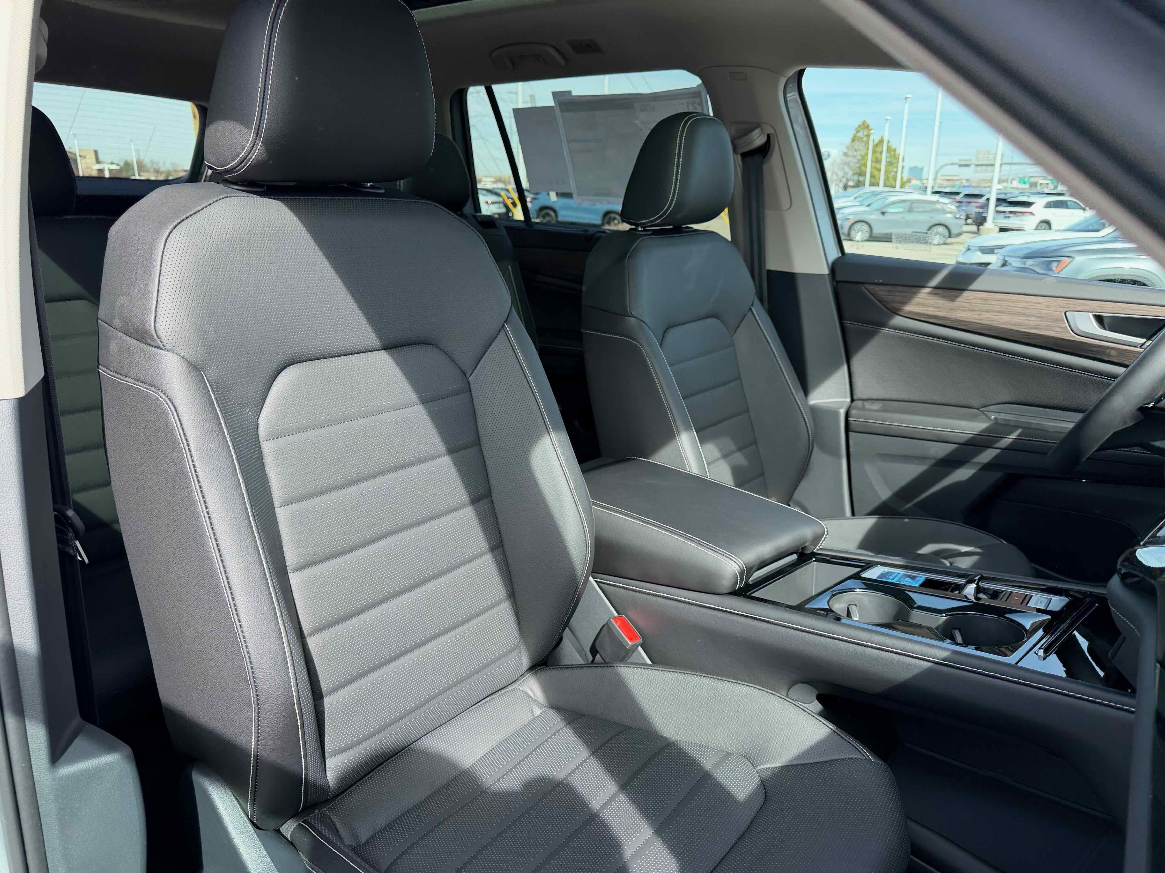 2026 Volkswagen Atlas 2.0T SEL