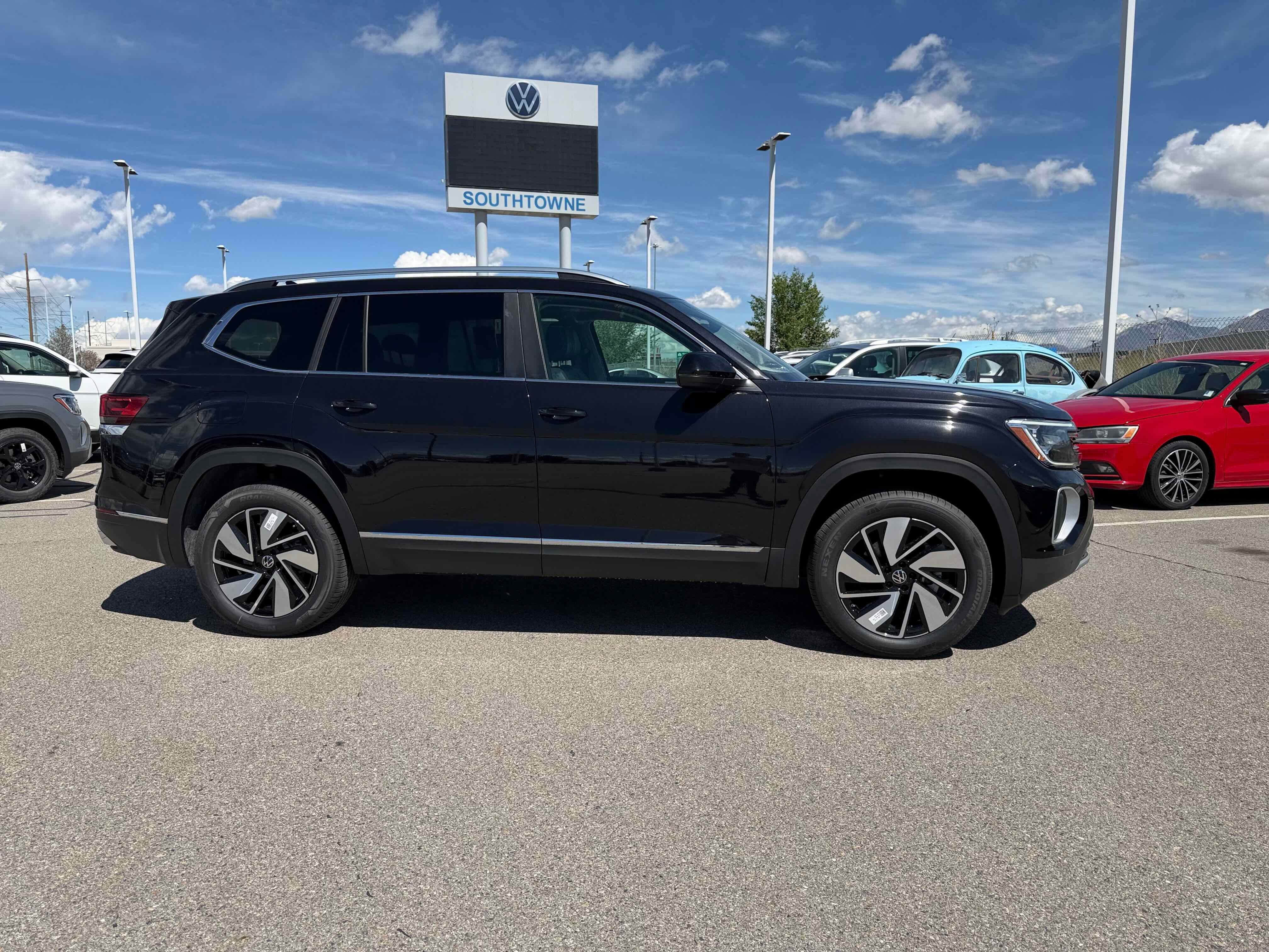2026 Volkswagen Atlas 2.0T SEL