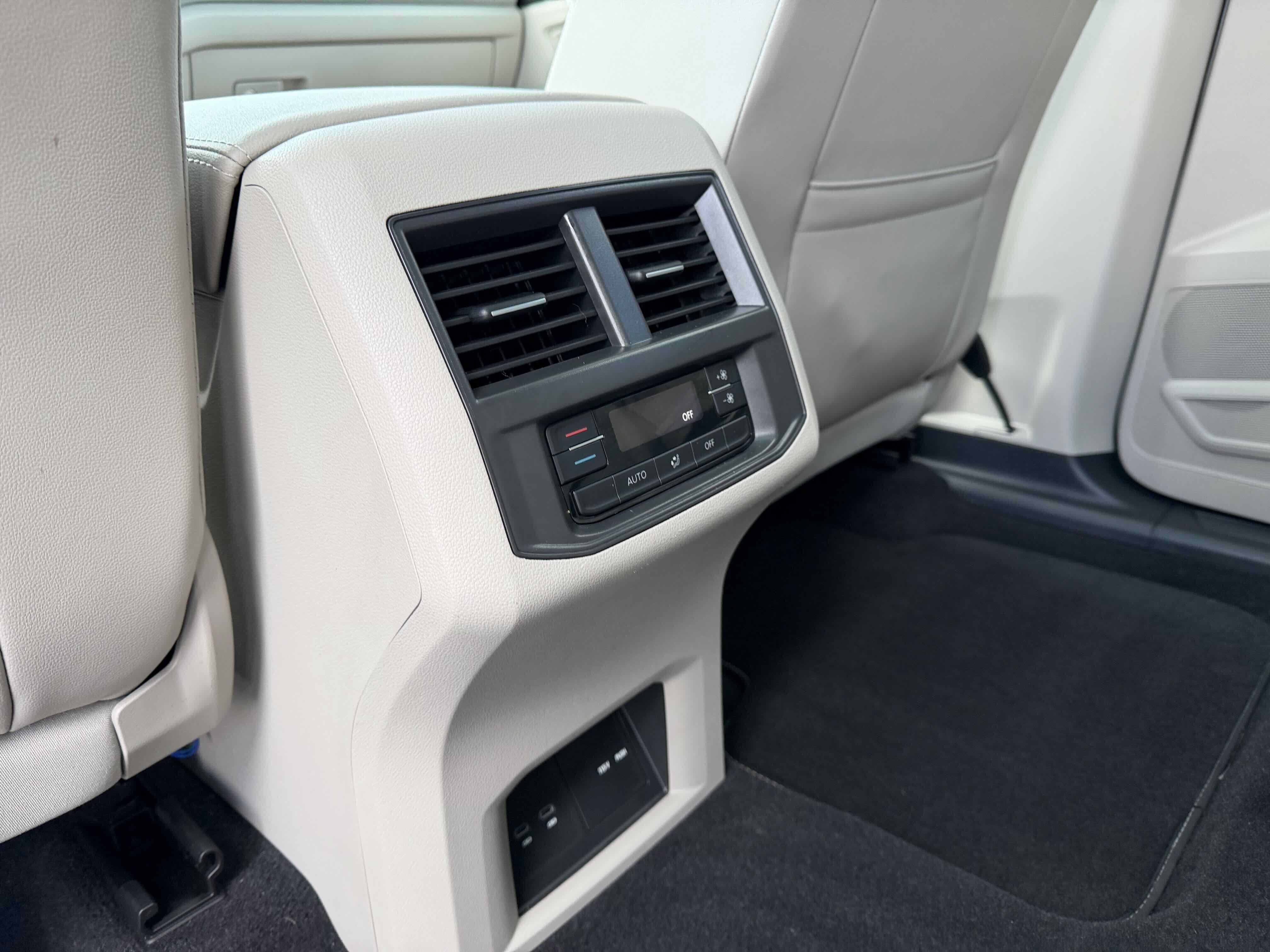 2023 Volkswagen Atlas 2.0T SEL