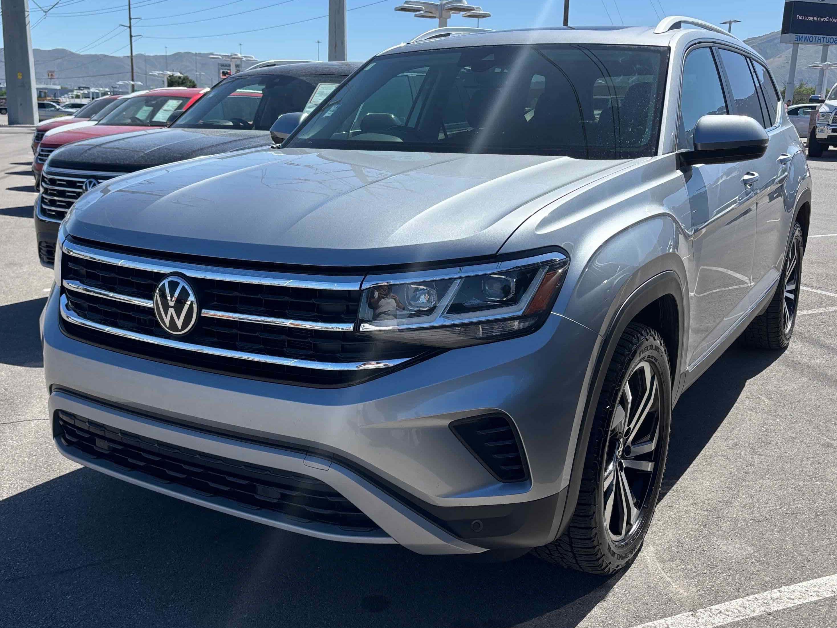 2023 Volkswagen Atlas 2.0T SEL's photo