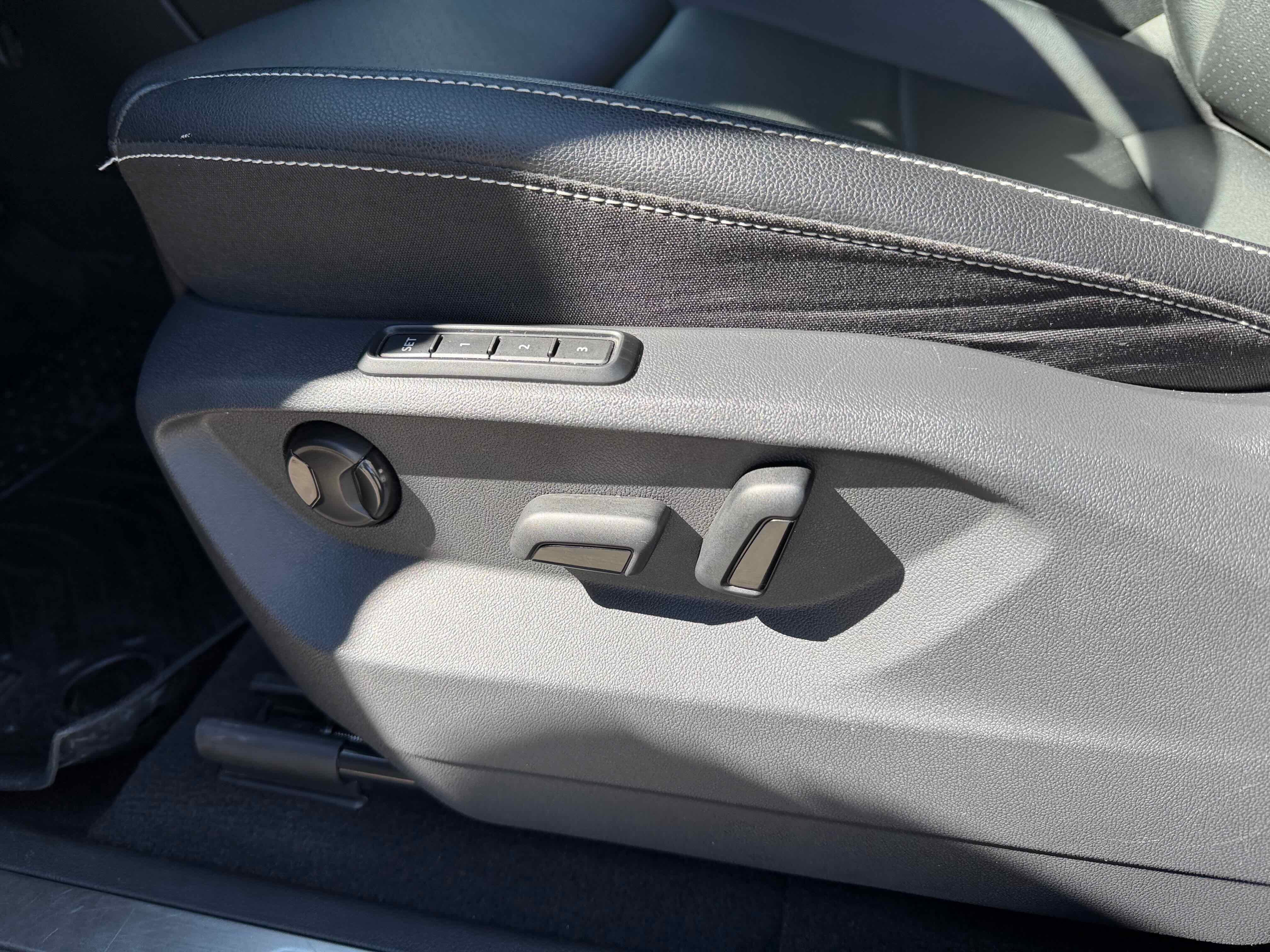 2023 Volkswagen Atlas 2.0T SEL