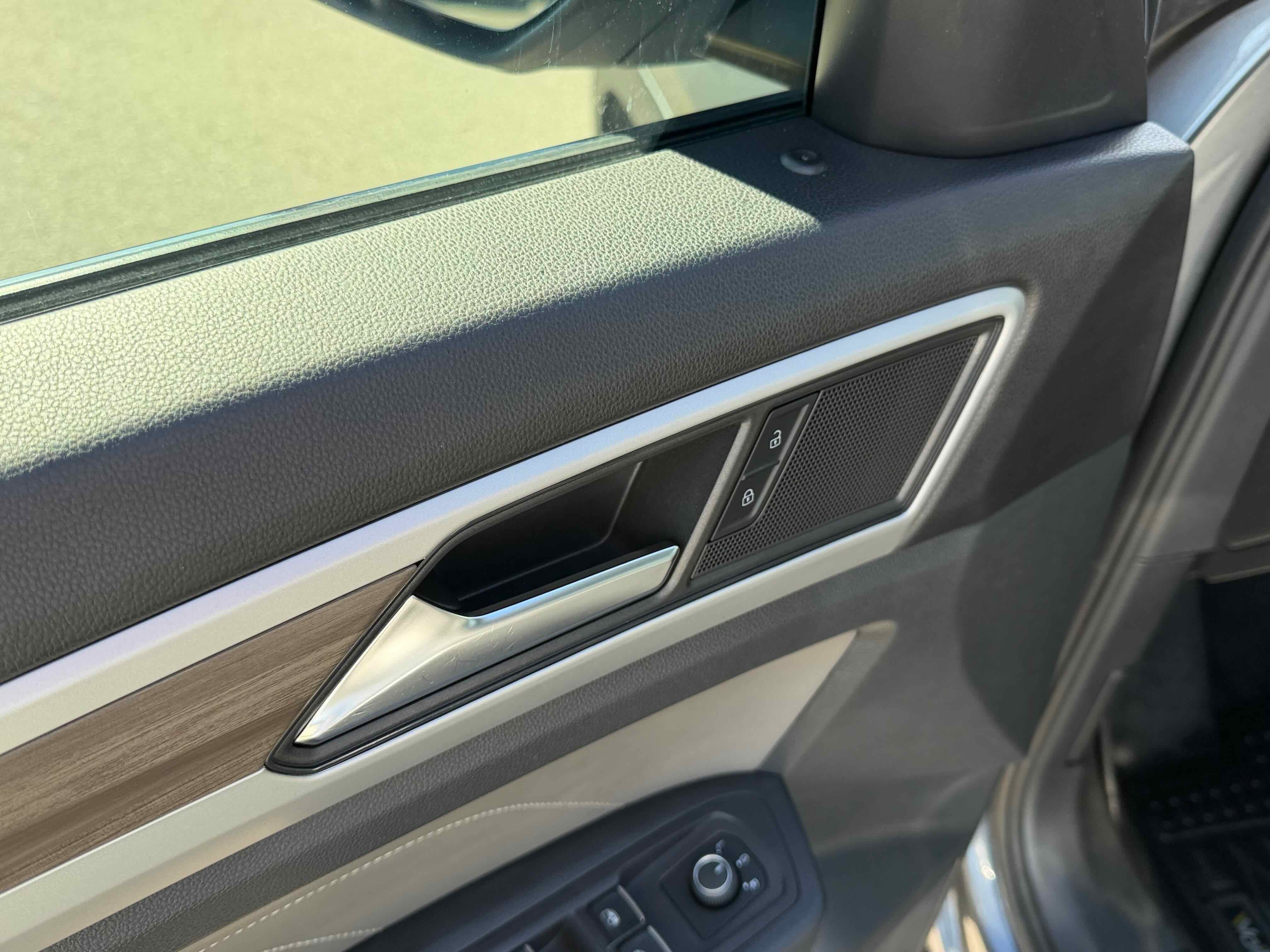 2023 Volkswagen Atlas 2.0T SEL