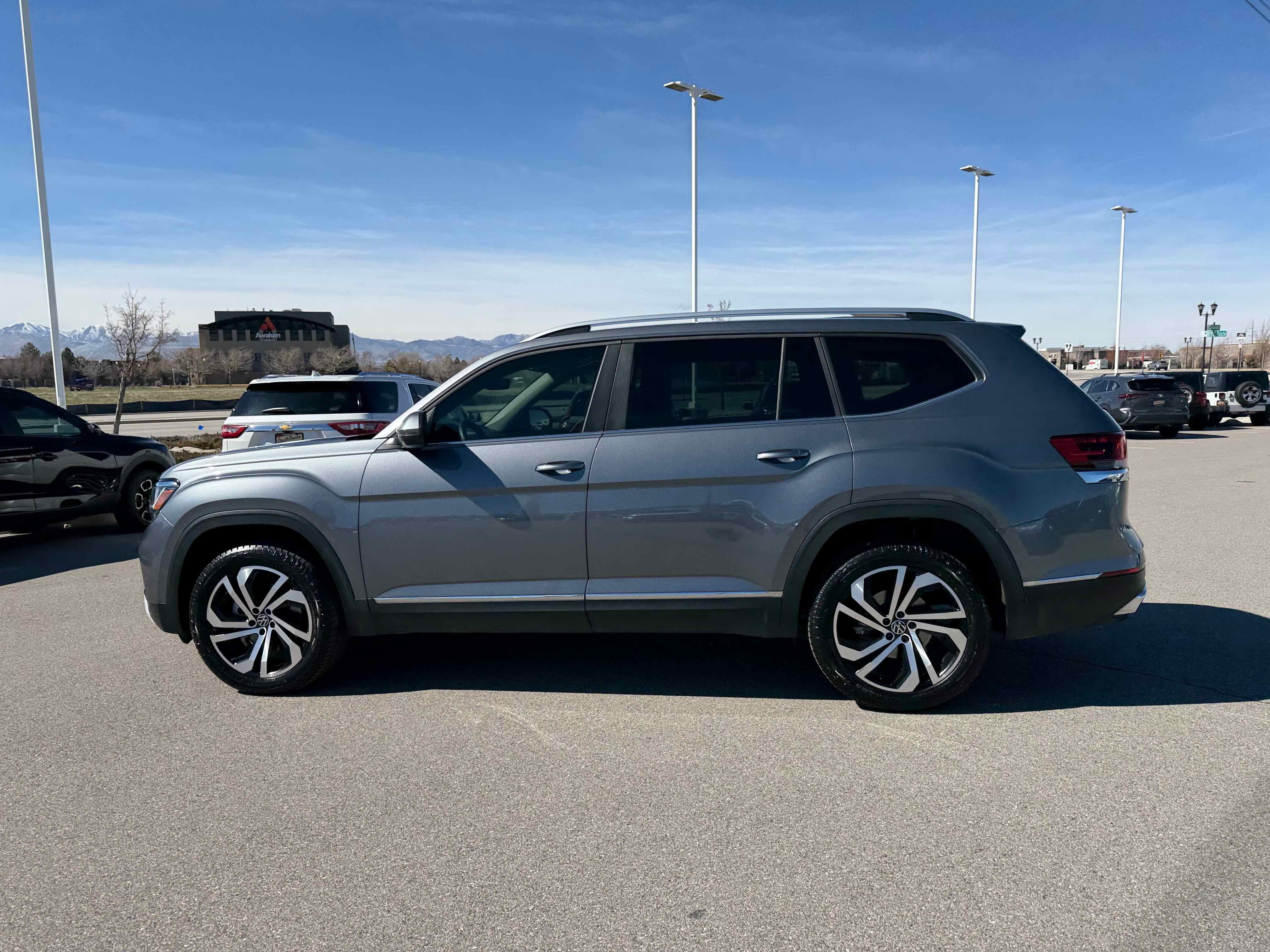 2023 Volkswagen Atlas 2.0T SEL