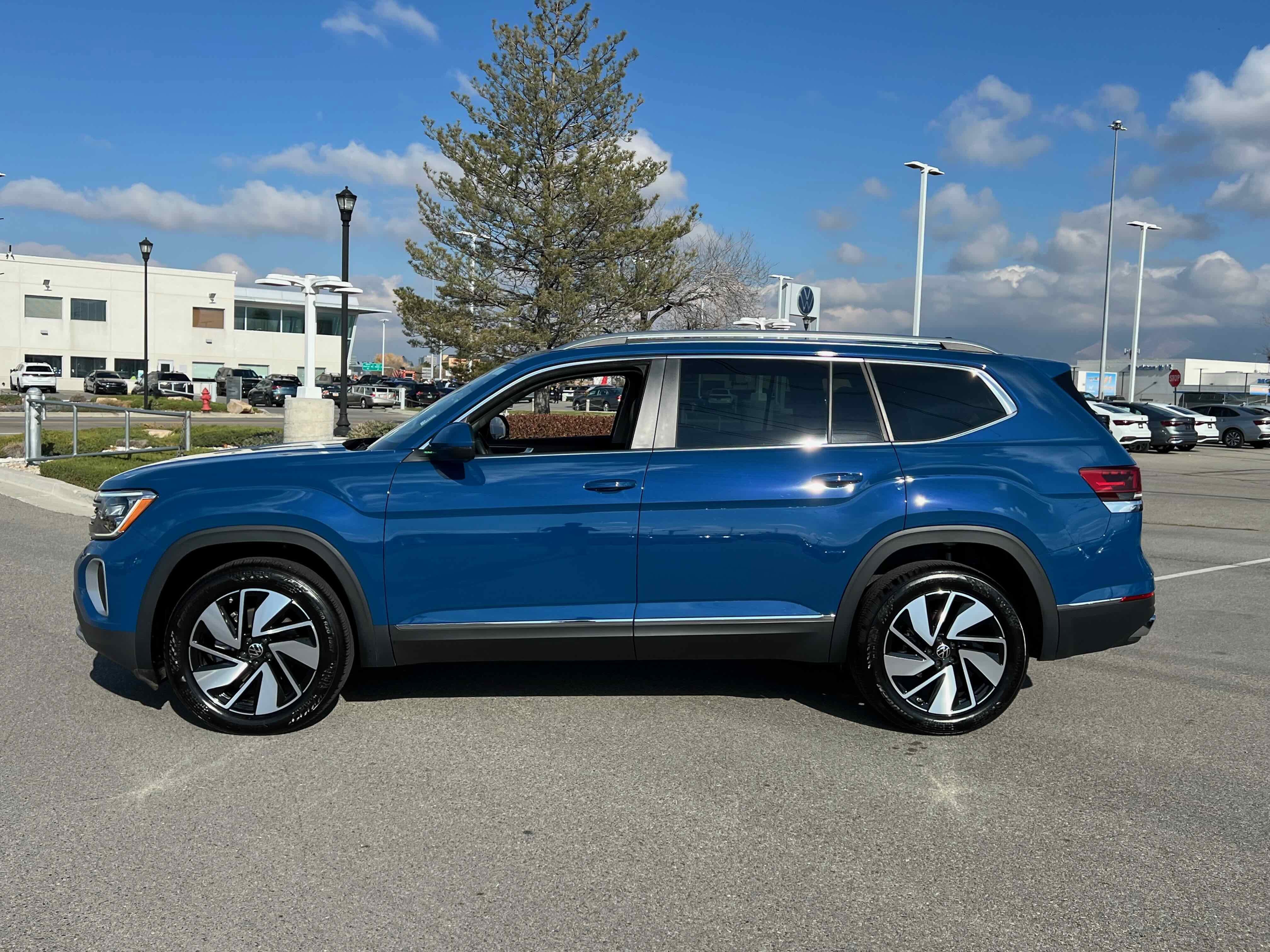 2025 Volkswagen Atlas 2.0T SEL