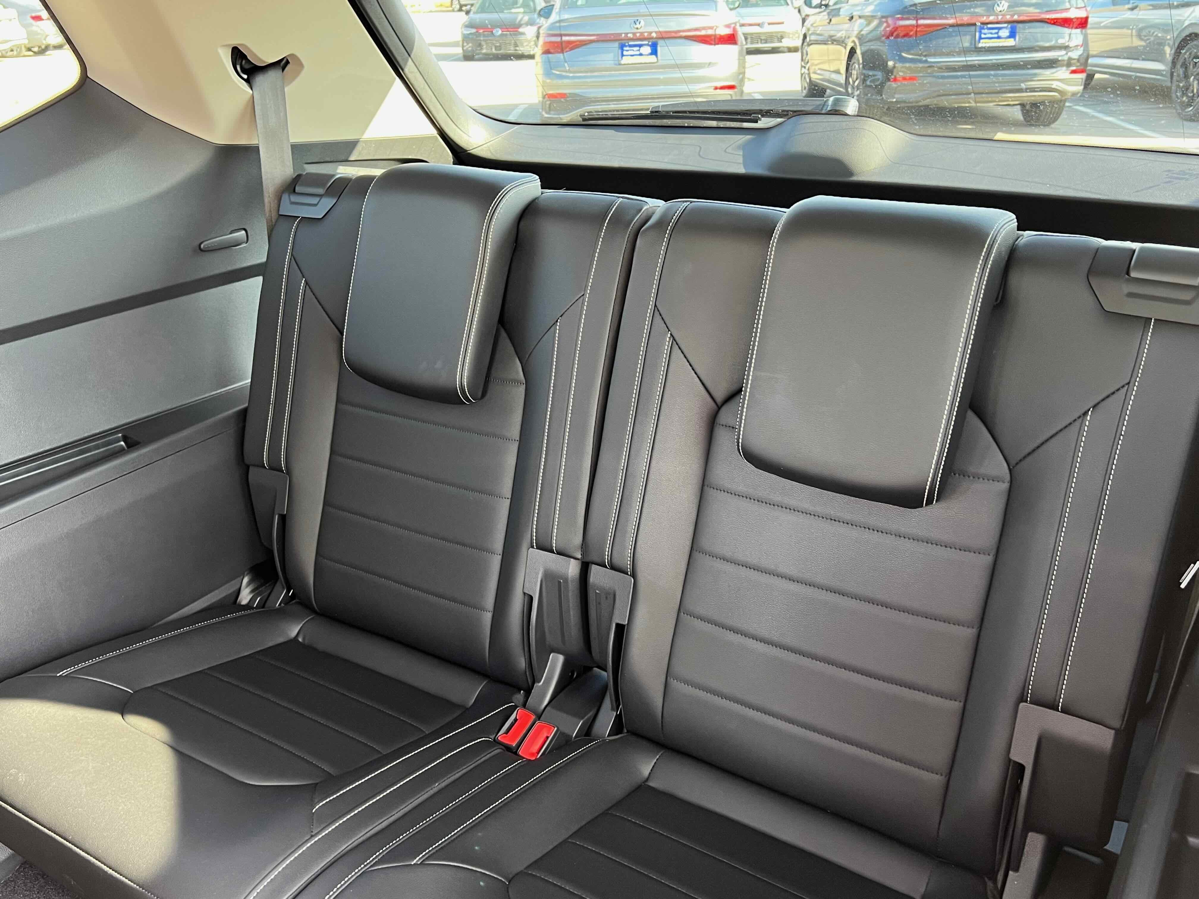 2025 Volkswagen Atlas 2.0T SEL